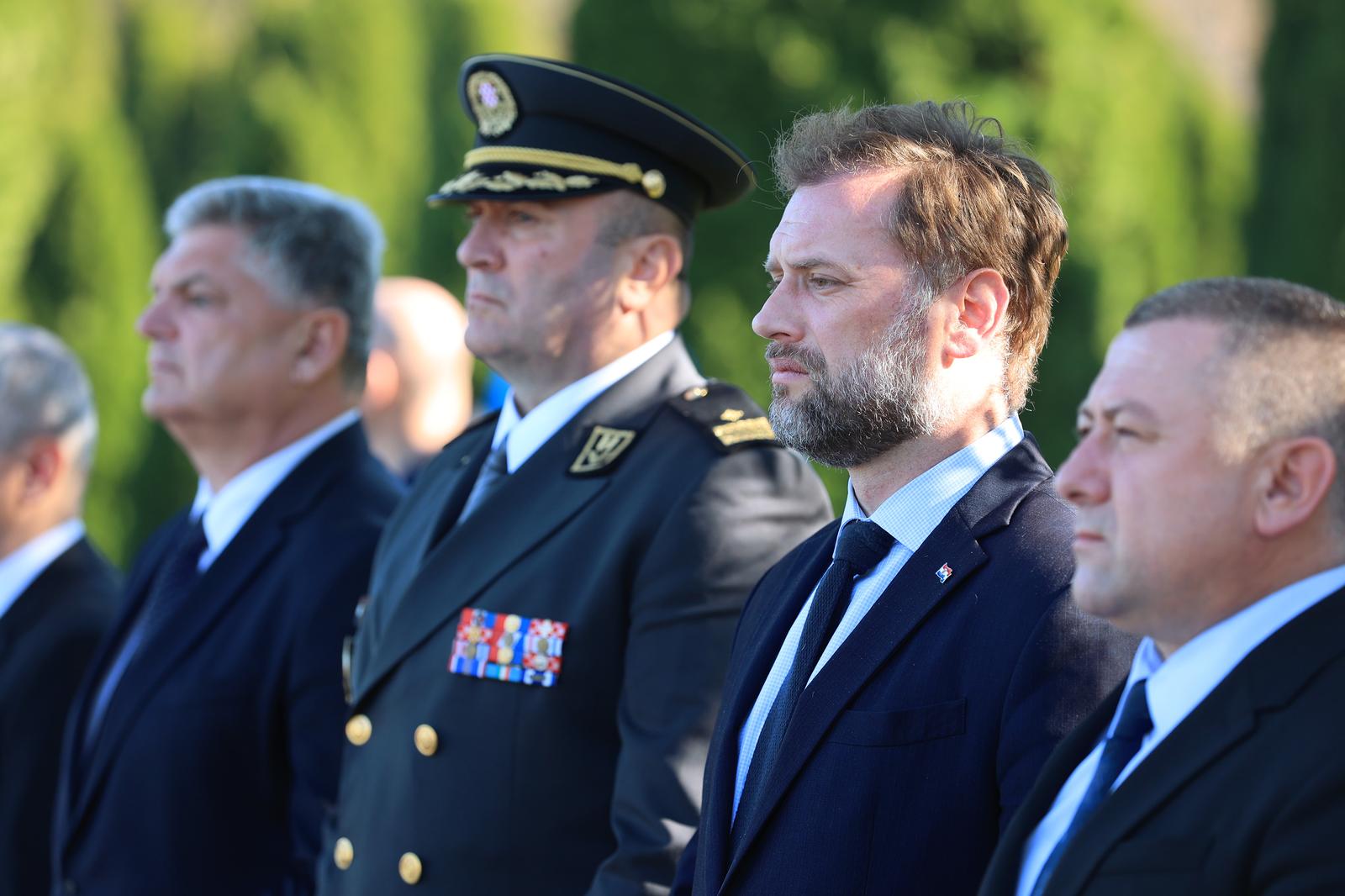 ARHIVA - Banožić u ime premijera Plenkovića za Kinderovog nasljednika predložio je Miju Validžića