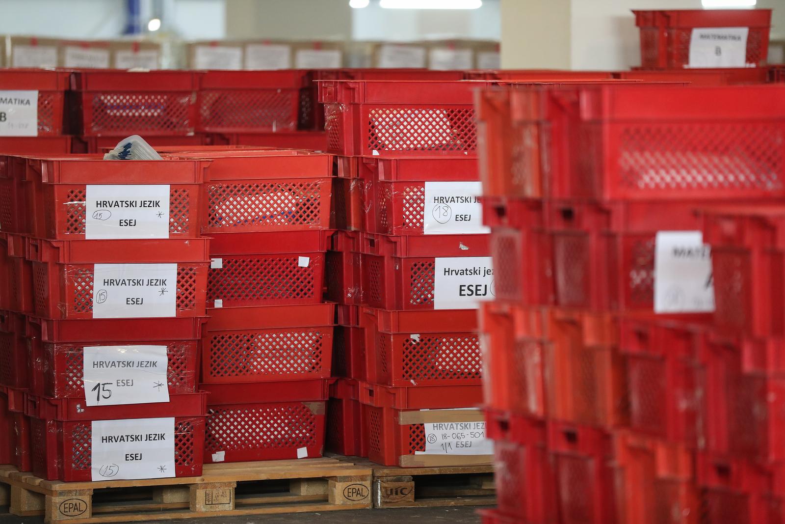 Zagreb: Priprema ispita za državnu maturu u Nacionalnom centru za vanjsko vrednovanje obrazovanja