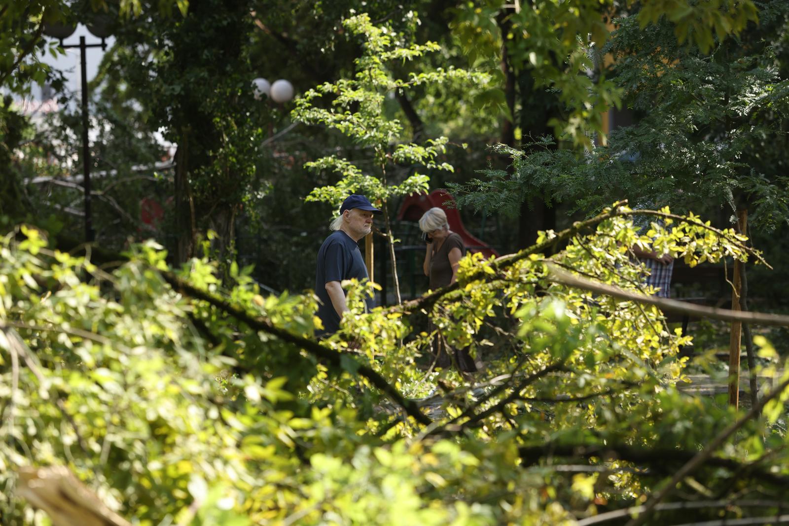 Zagreb: Posljedice nevremena u Voltinom naselju