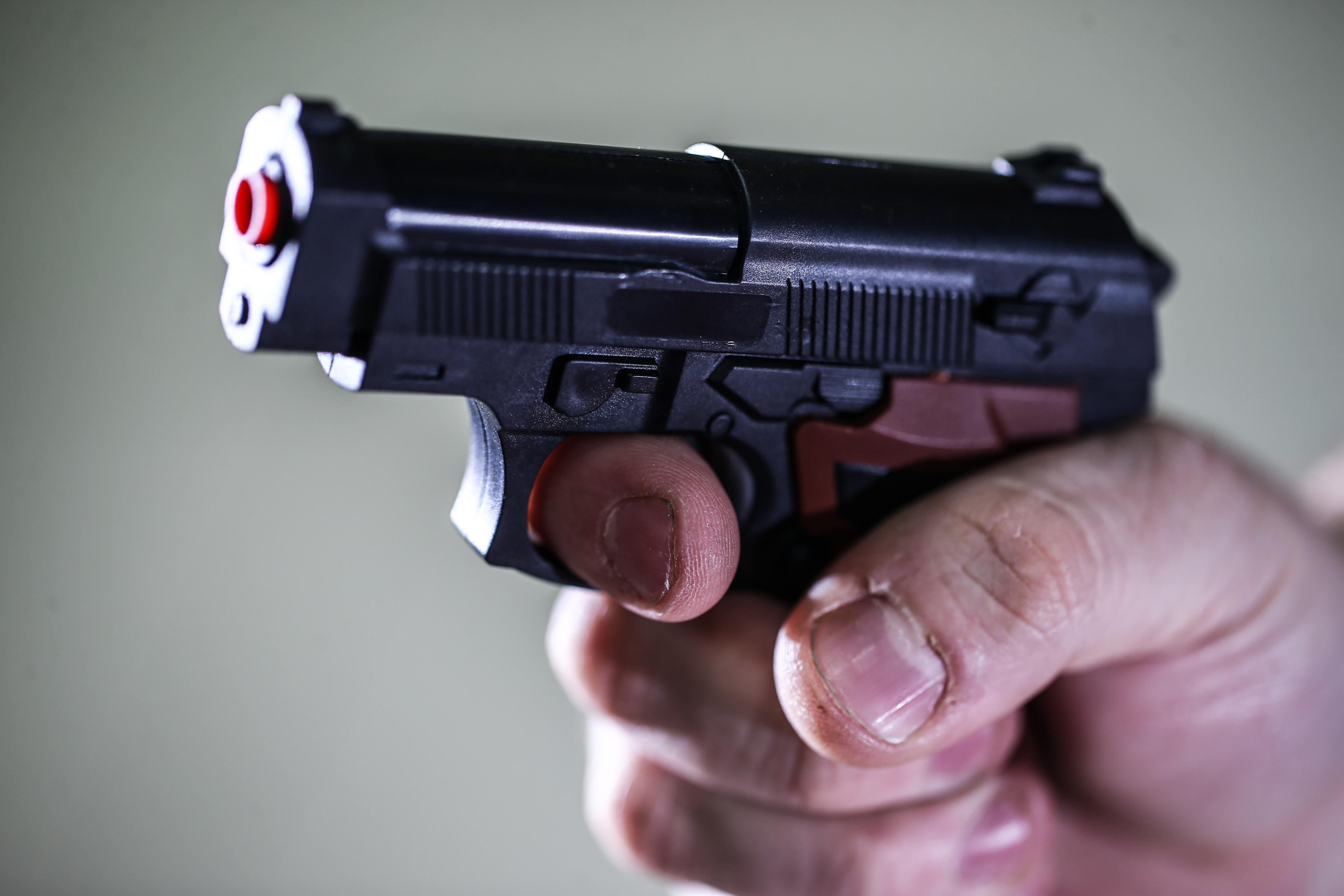 igračka pištolj, igračka, pištolj