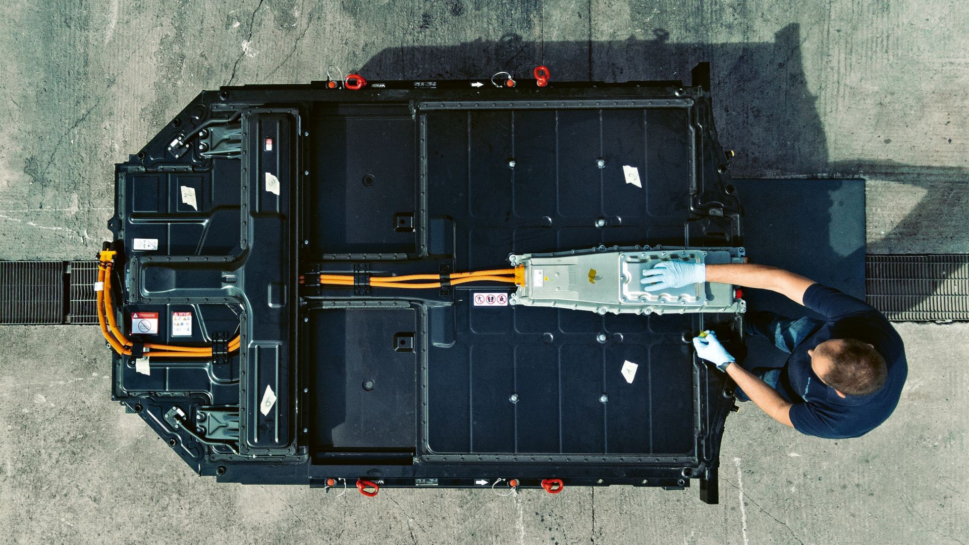 hochvolttechnik_S.22_titelbild