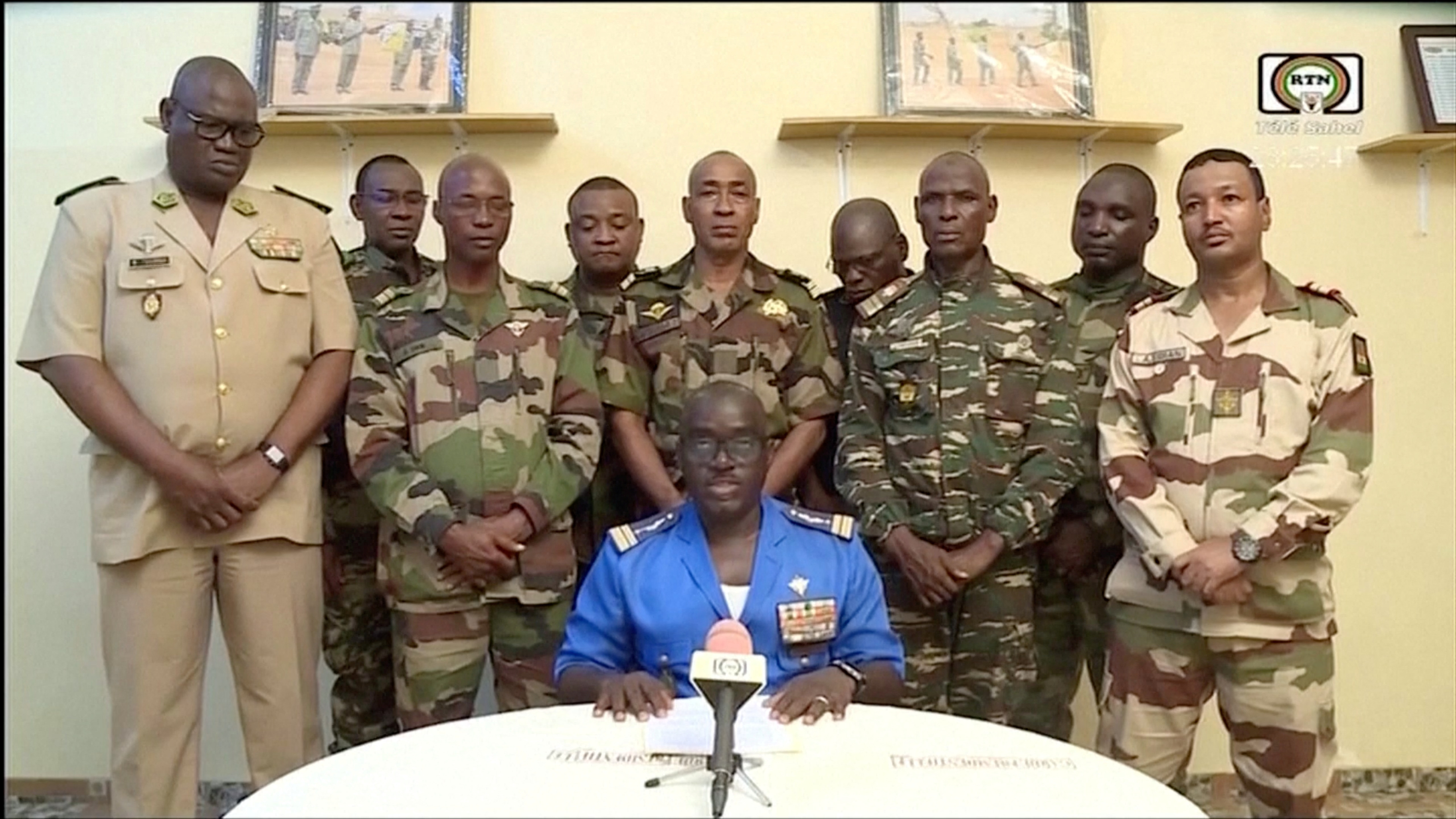 Niger Army spokesman Colonel Major Amadou Adramane speaks during an appearance on national television