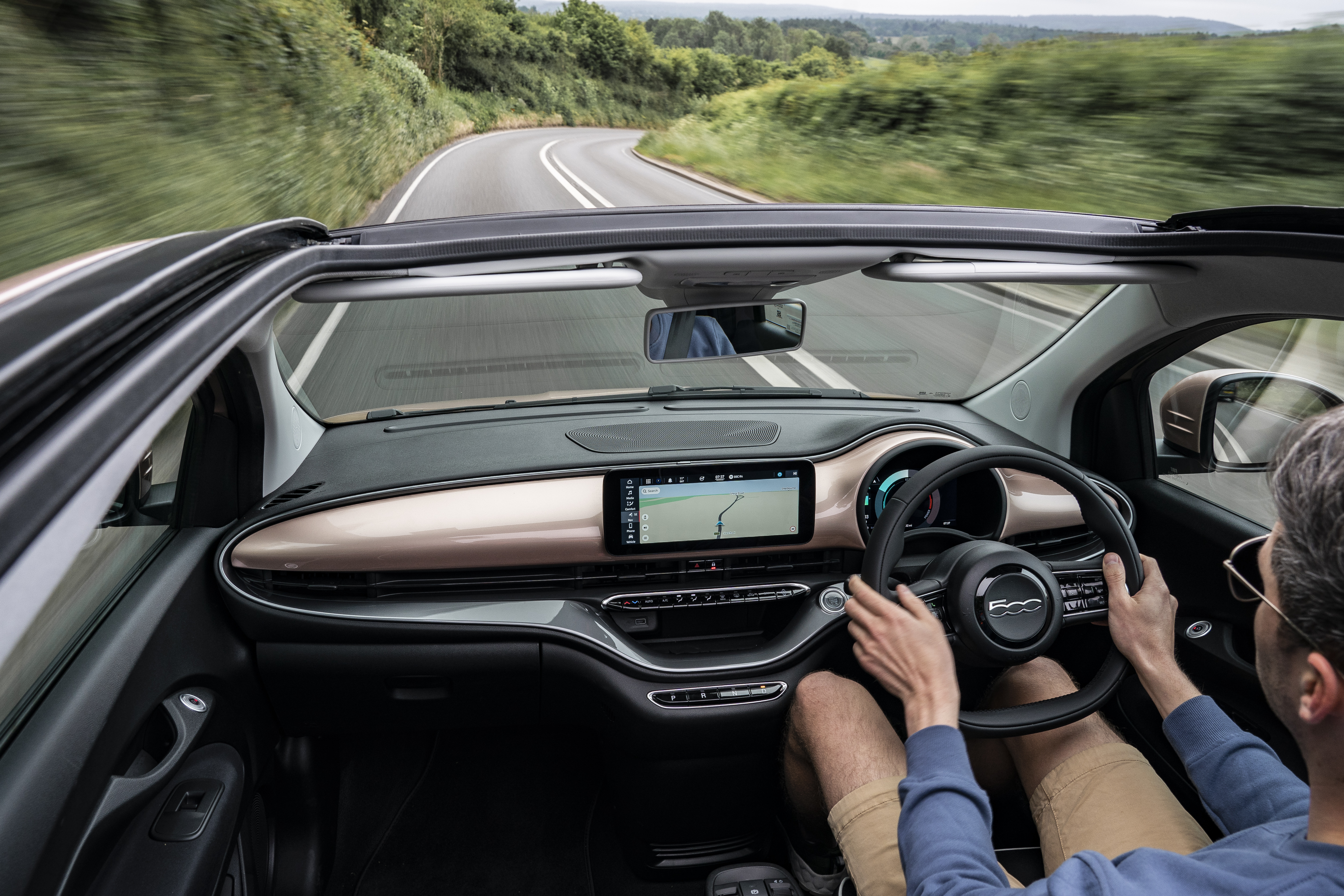 AllElectric500Convertible3