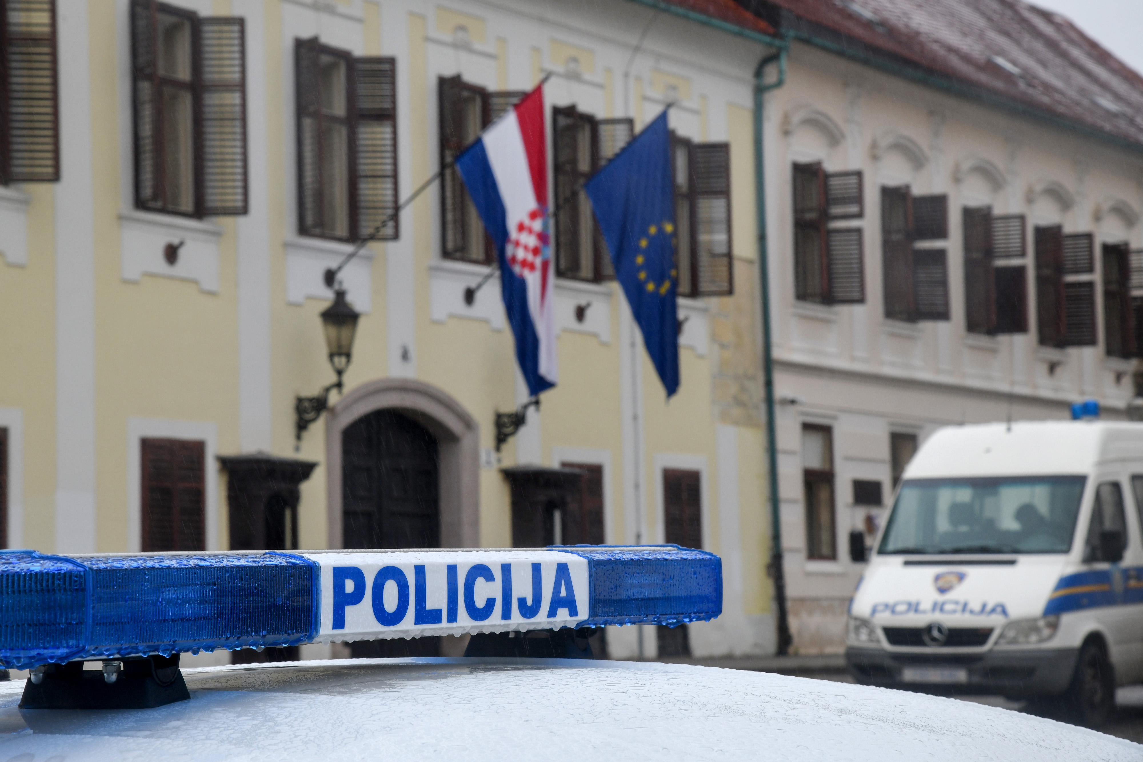 Zagreb: Interventna policija ispred zgrade Vlade zbog prijetnji Plenkoviću i drugim članovima Vlade