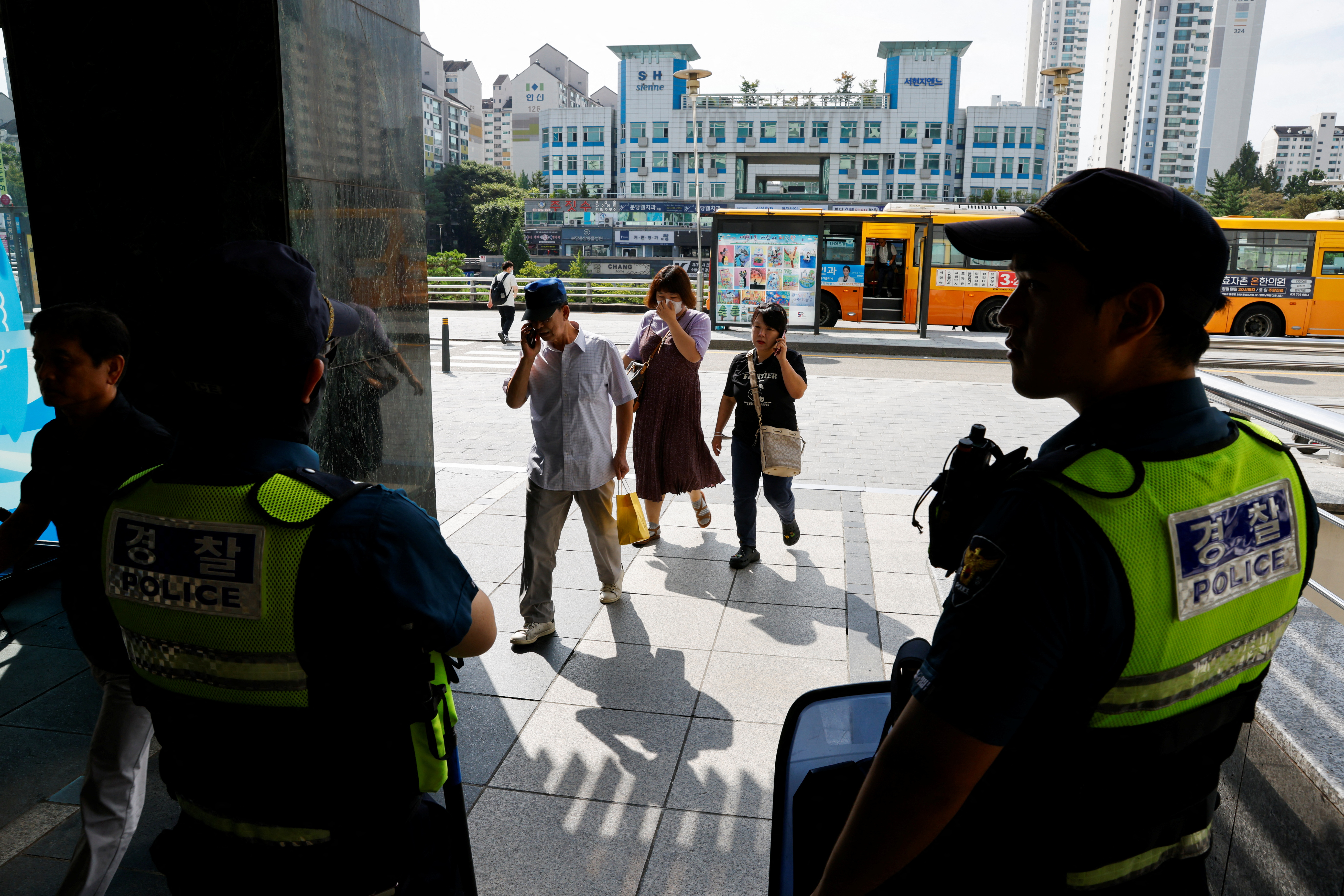 Random stabbing attack in Seongnam