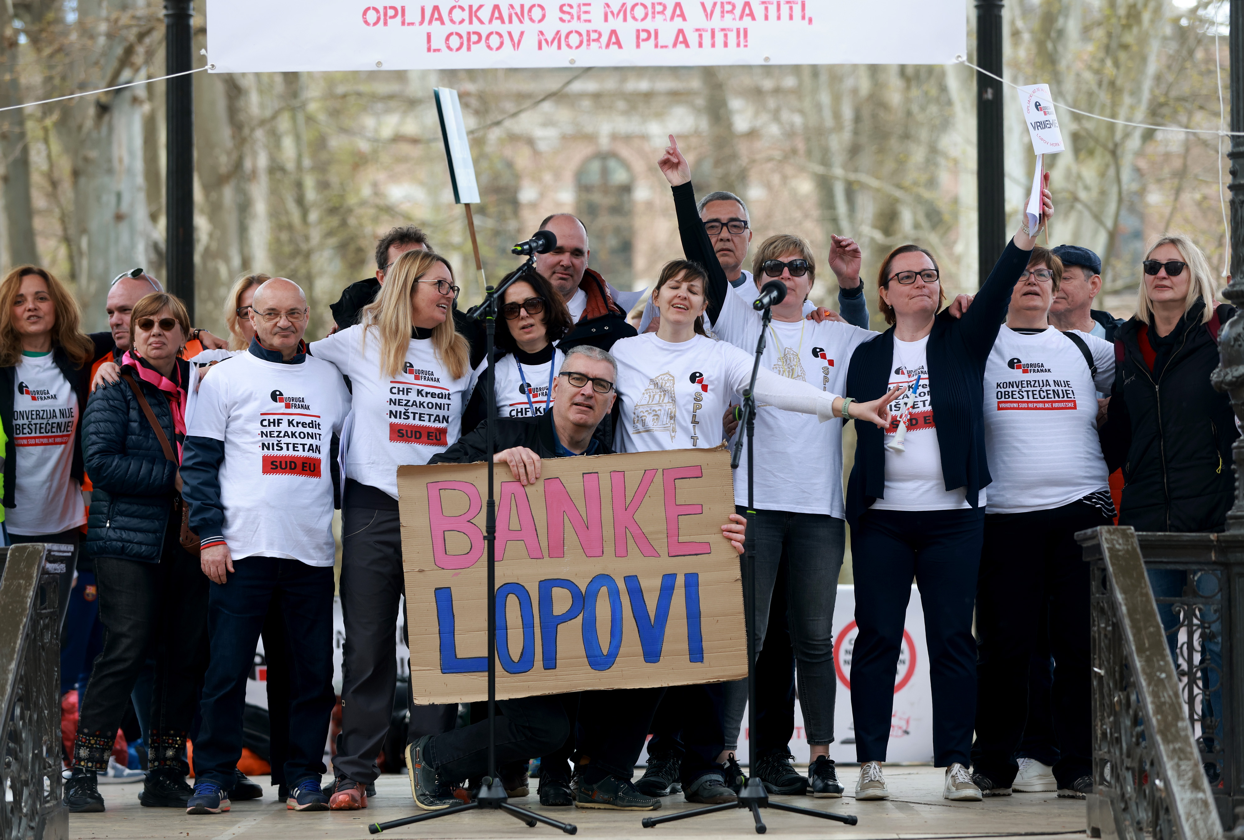 Zagreb: U parku Zrinjevac organiziran prosvjed Udruge franak pod nazivom "Vrijeme je!"