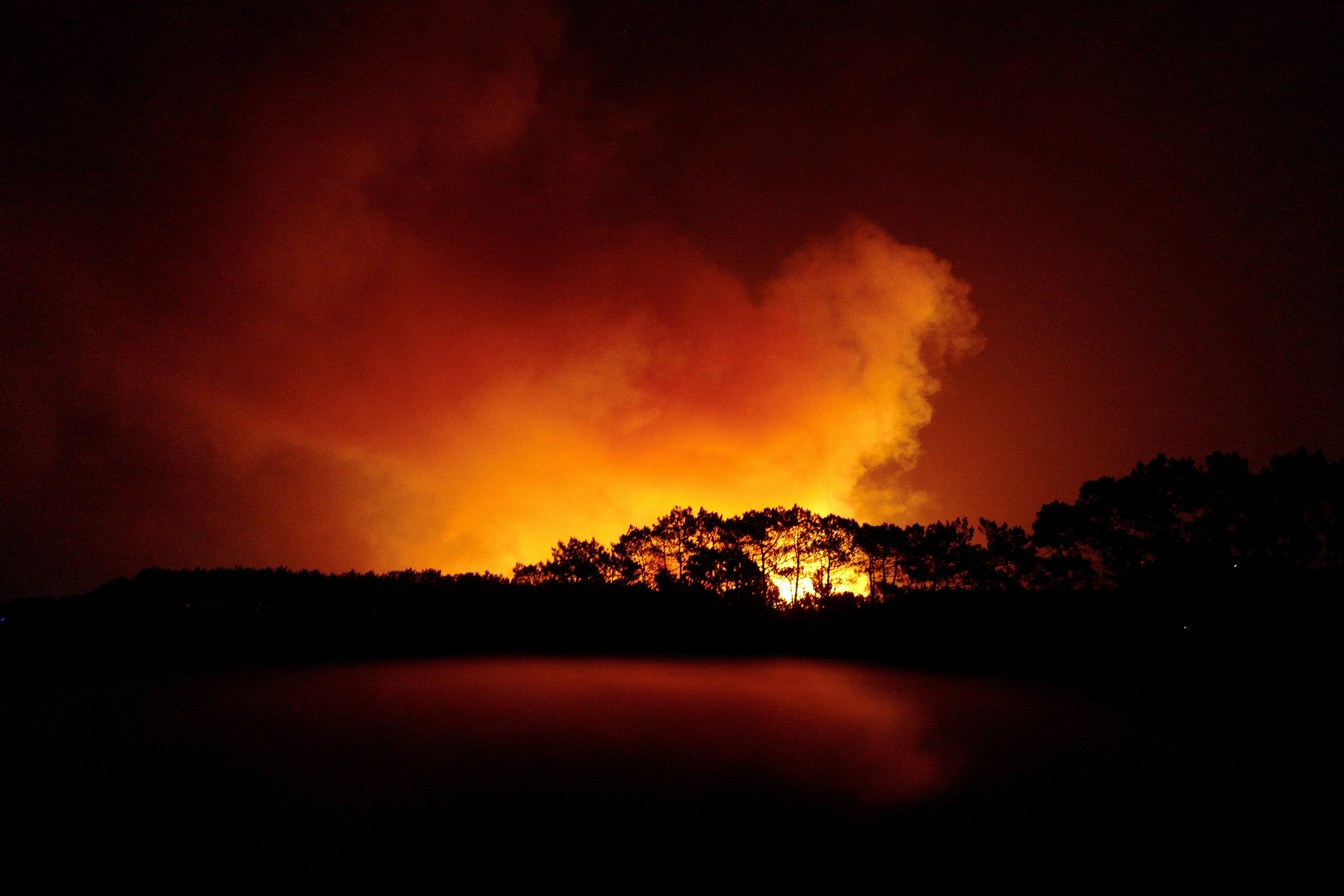 View of a wildfire in Aljezur