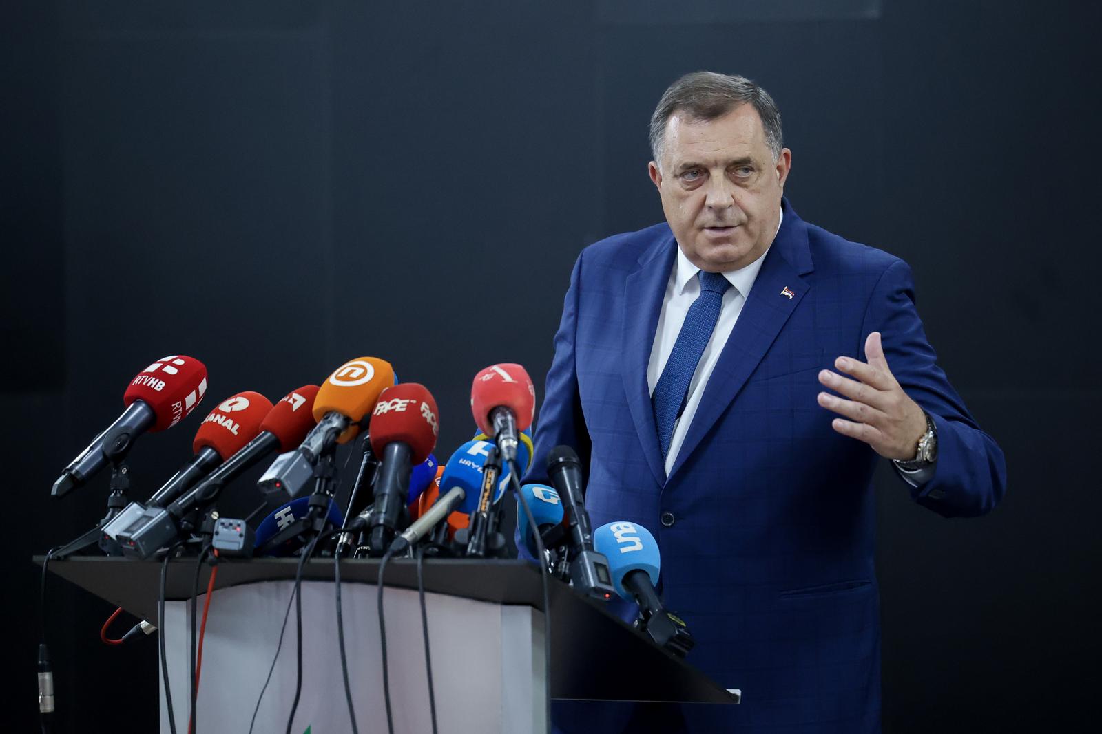 Konjic: Konferencija za medije nakon sastanka Trojke i delegacija SNSD-a i HDZ BiH