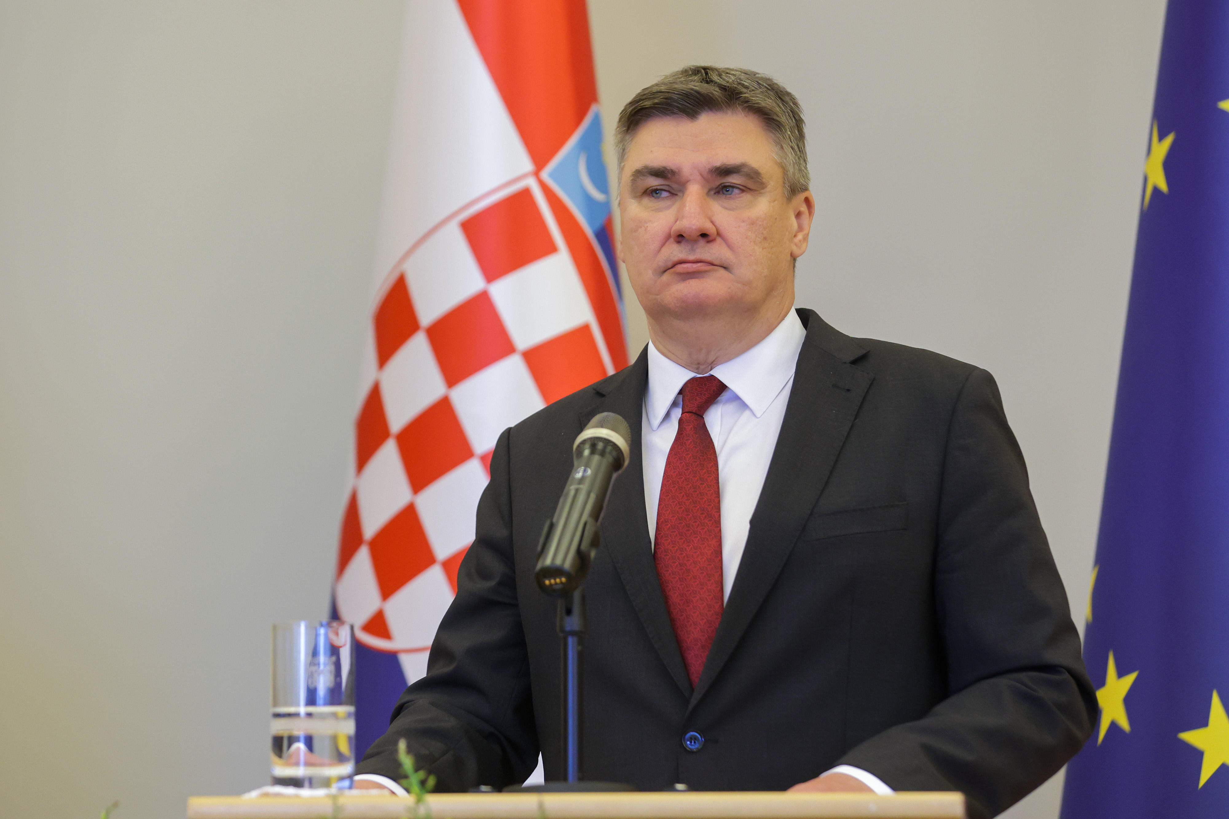 Zagreb: Izjave za medije nakon sastanka Denisa Bećirovića i Zorana Milanovića