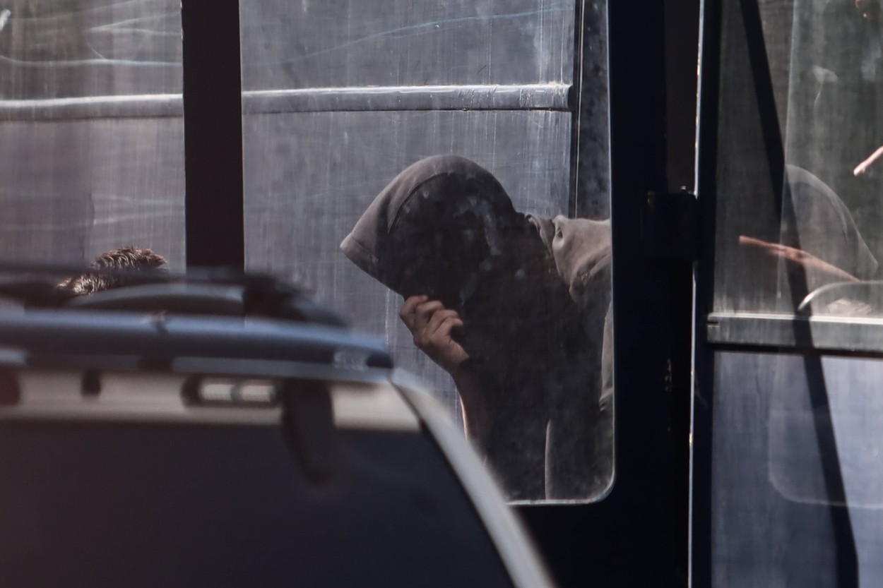 Griechenland - Athen, Die ersten 30 Personen, die wegen Zusammenstößen zwischen rivalisierenden Fußballfans und einem ge