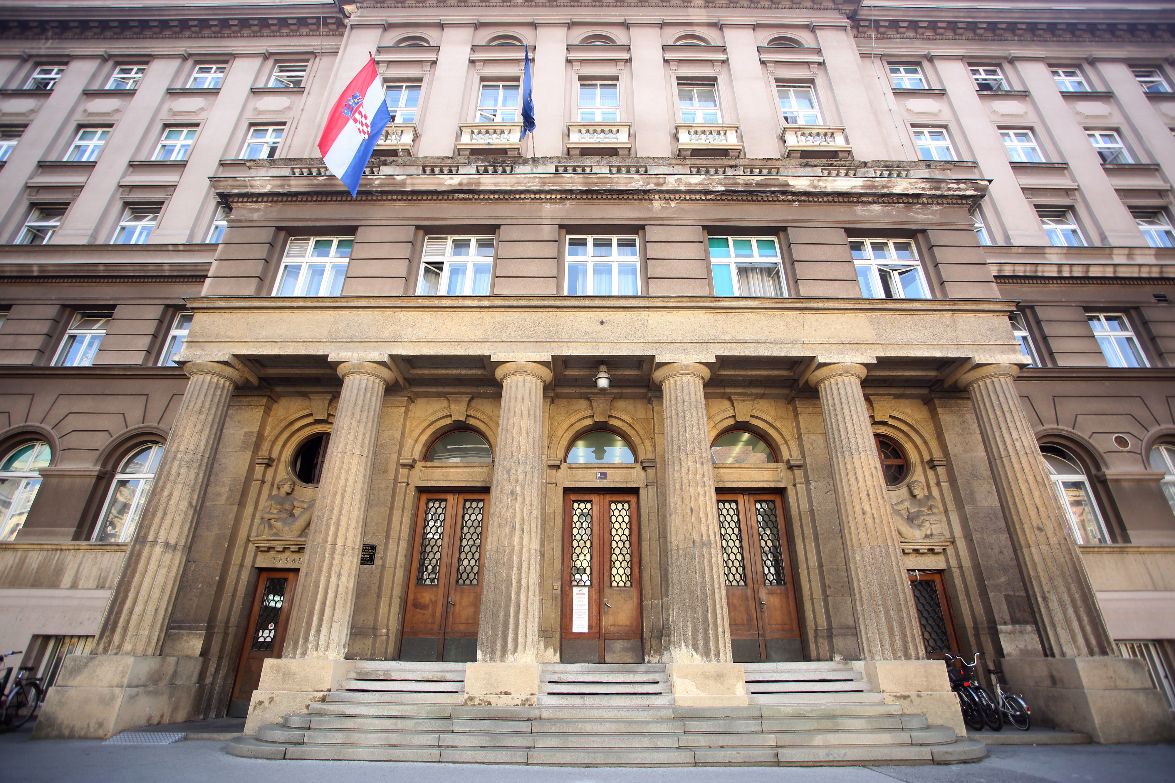 Zagreb: Hrvatski zavod za zdravstveno osiguranje u Mihanovićevoj ulici