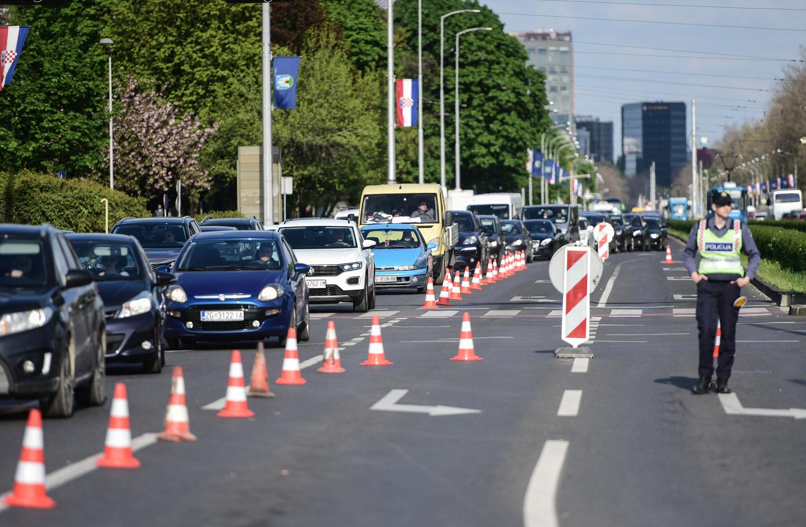Zagreb: Stvaraju se gužve na Vukovarskoj ulici uoči početka WRC-a