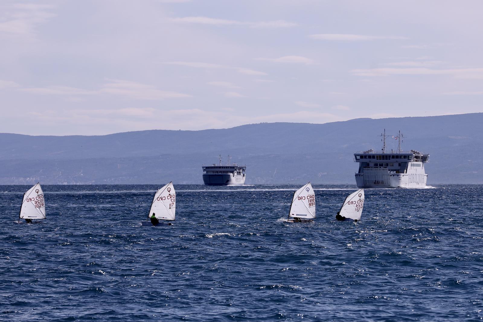 Split: Jedriličari iskoristili idealne vremenske uvjete za trening