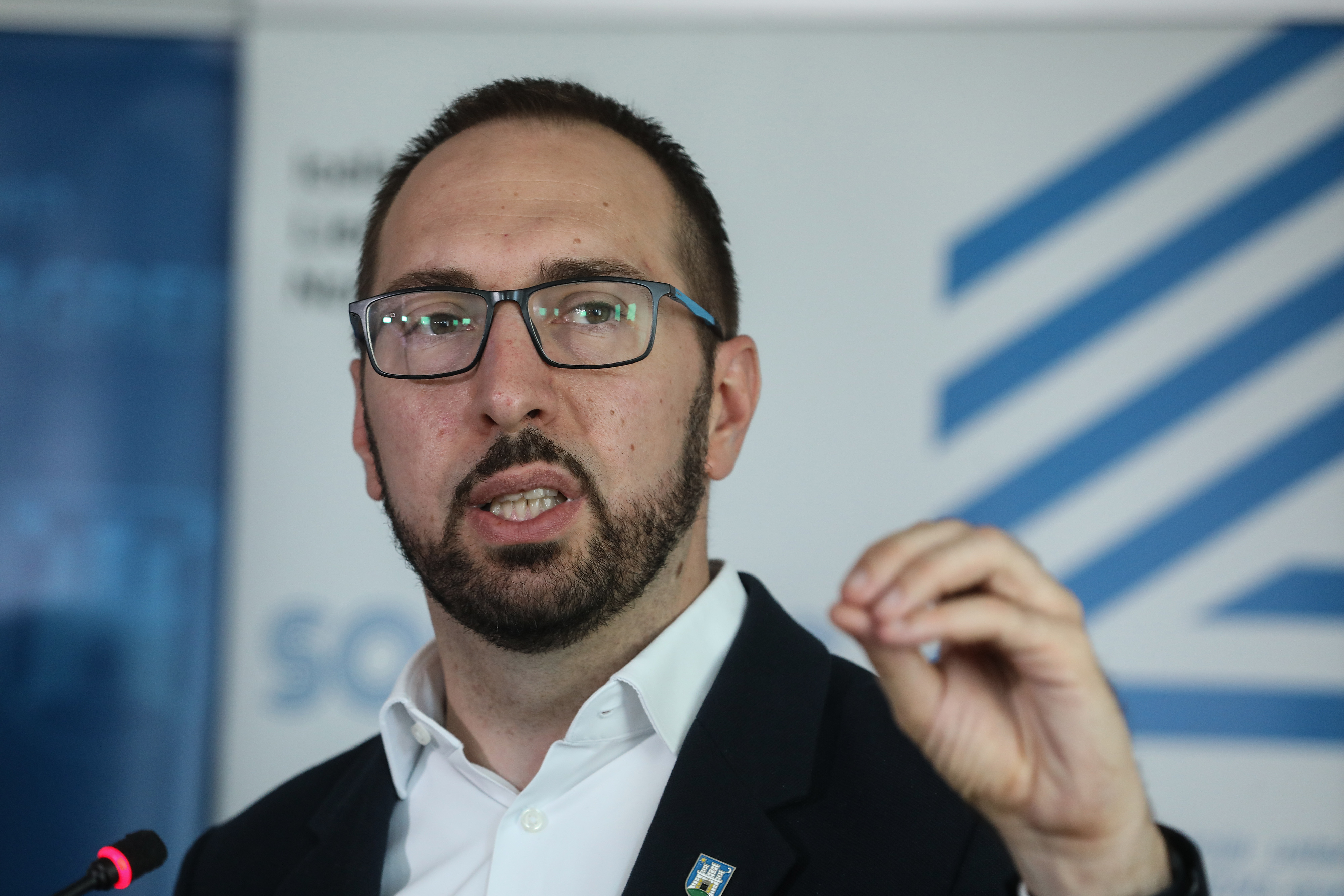 Zagreb:  Tomislav Tomašević sa suradnicima obišao postavljenu solarnu elektranu na Klinici za psihijatriju Sveti Ivan