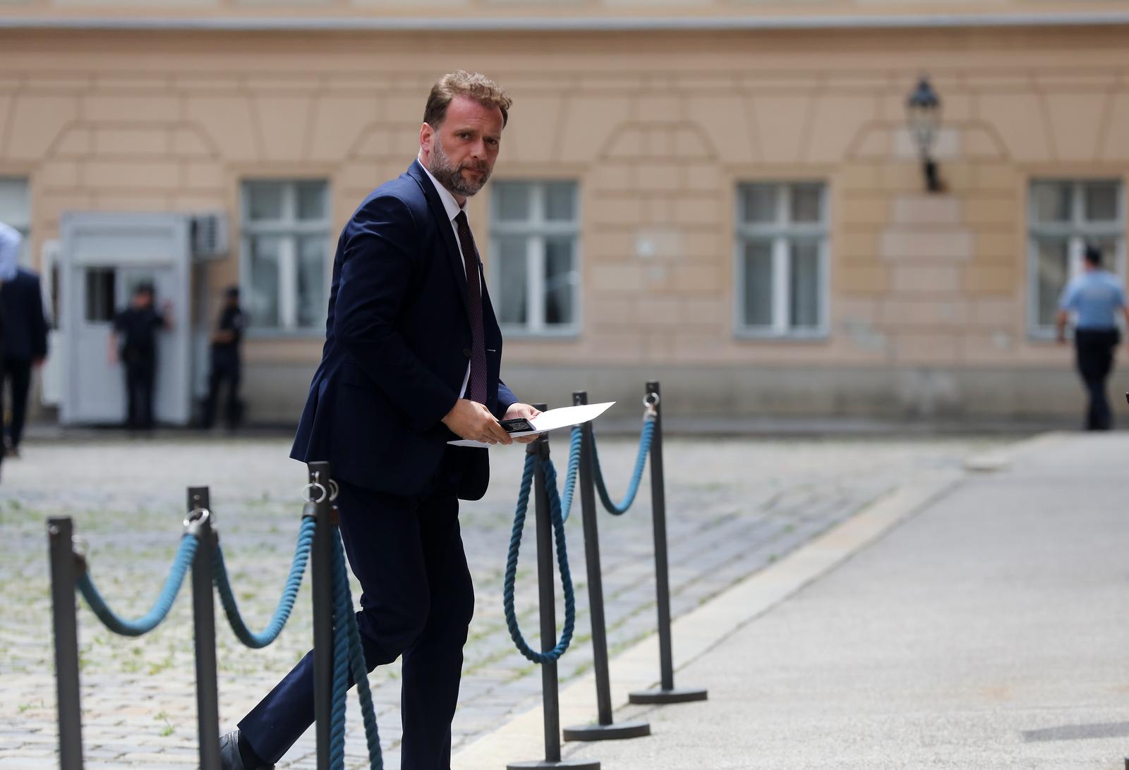 Zagreb: Počeo je sastanak parlamentarne većine