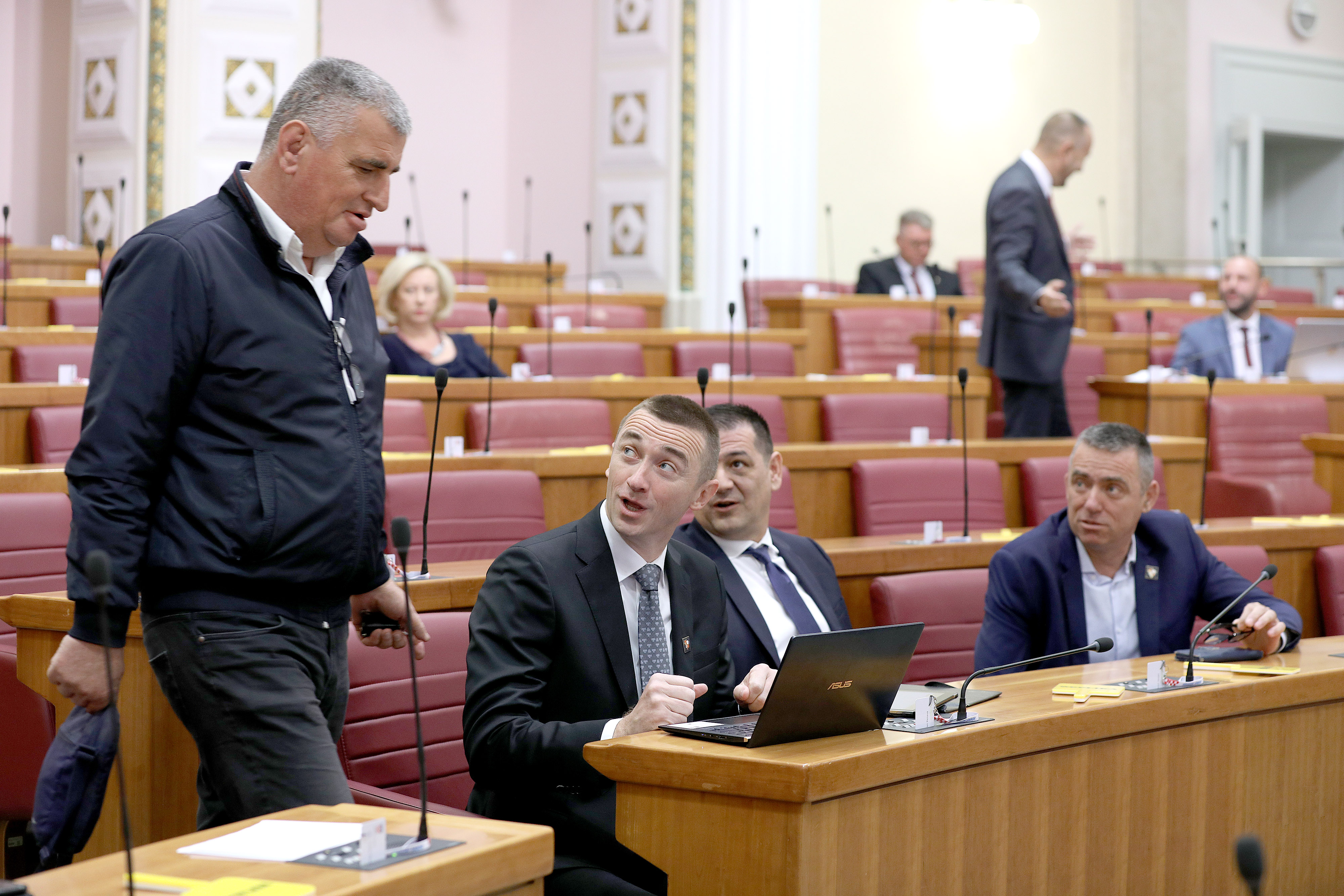 Zagreb: Sabor nastavio 12. sjednicu