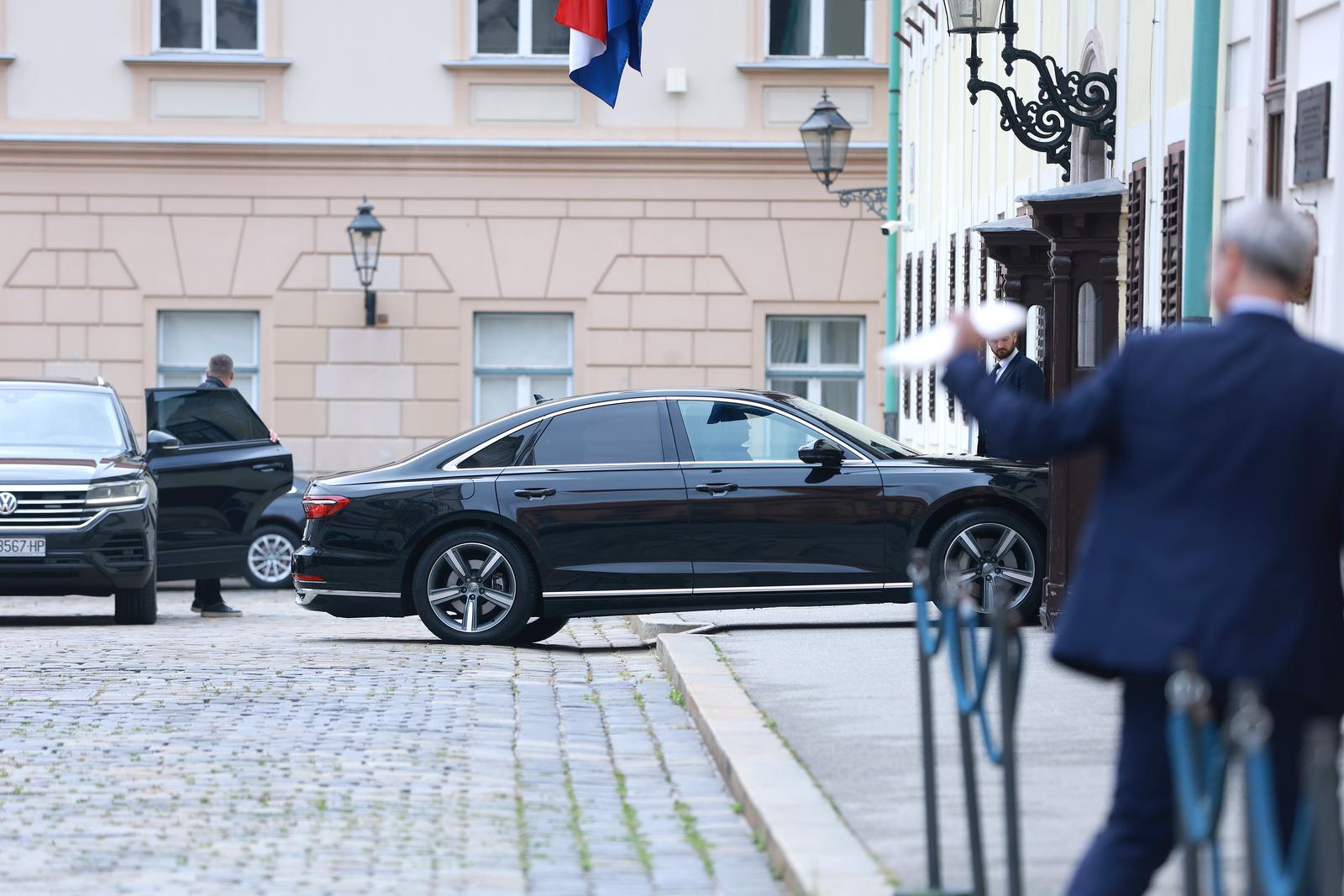 Zagreb: Dolazak sudionika na sastanak Parlamentarne većine