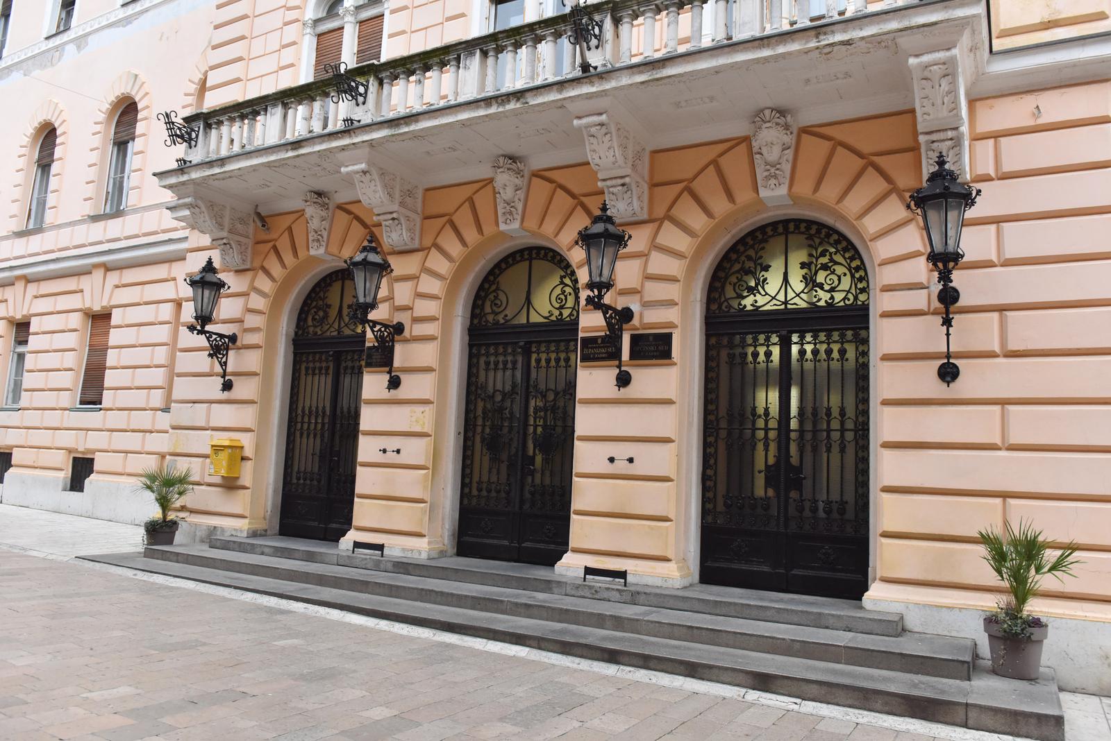 Ulaz u zgradu suda u Zadru