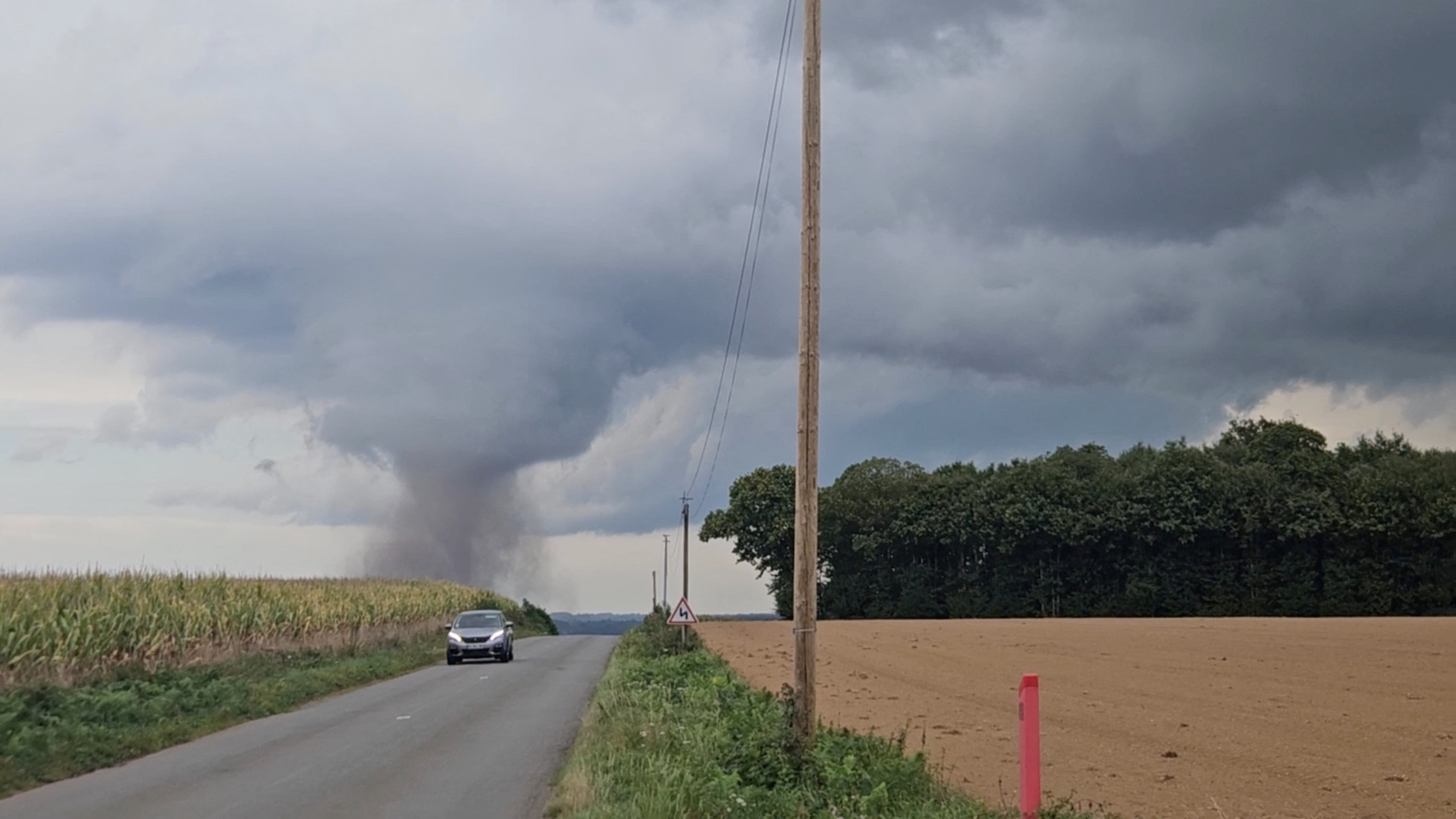 A view of a small tornado in Ernee