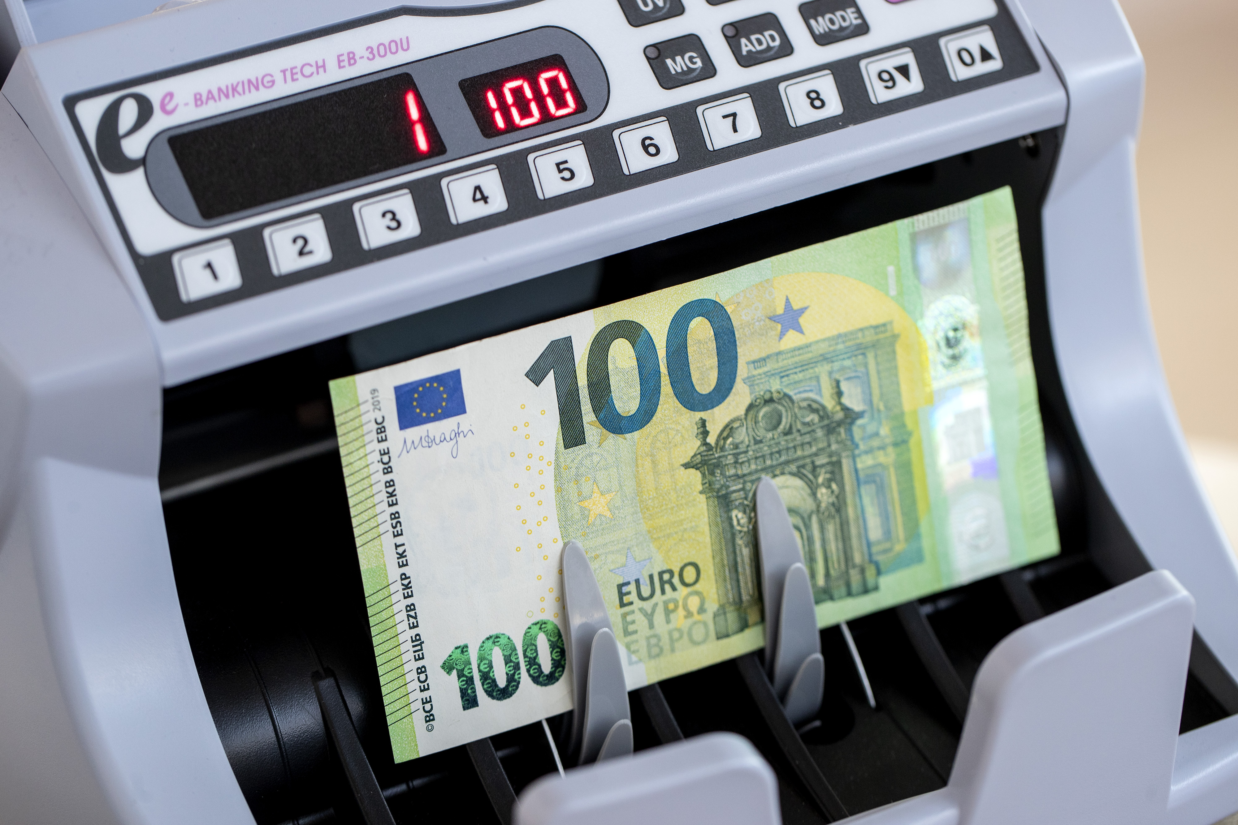 Hrvatska od 1. siječnja 2023. uvodi euro