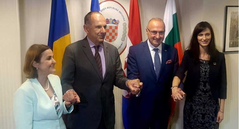 279e4c29-4576-4e63-ae2b-28ef5b5e683d