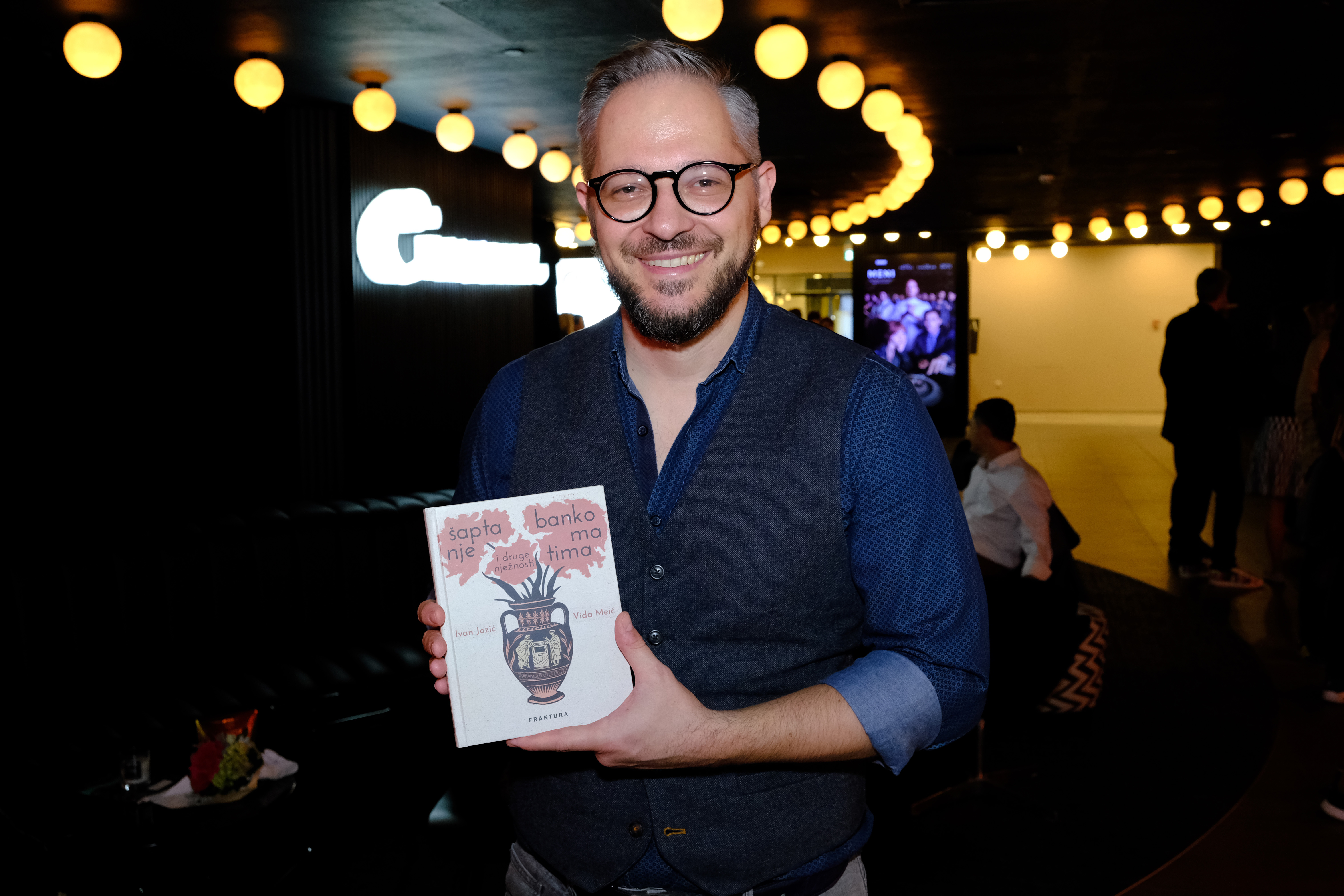 Promocija knjige “Šaptanje bankomatima i druge nježnosti”