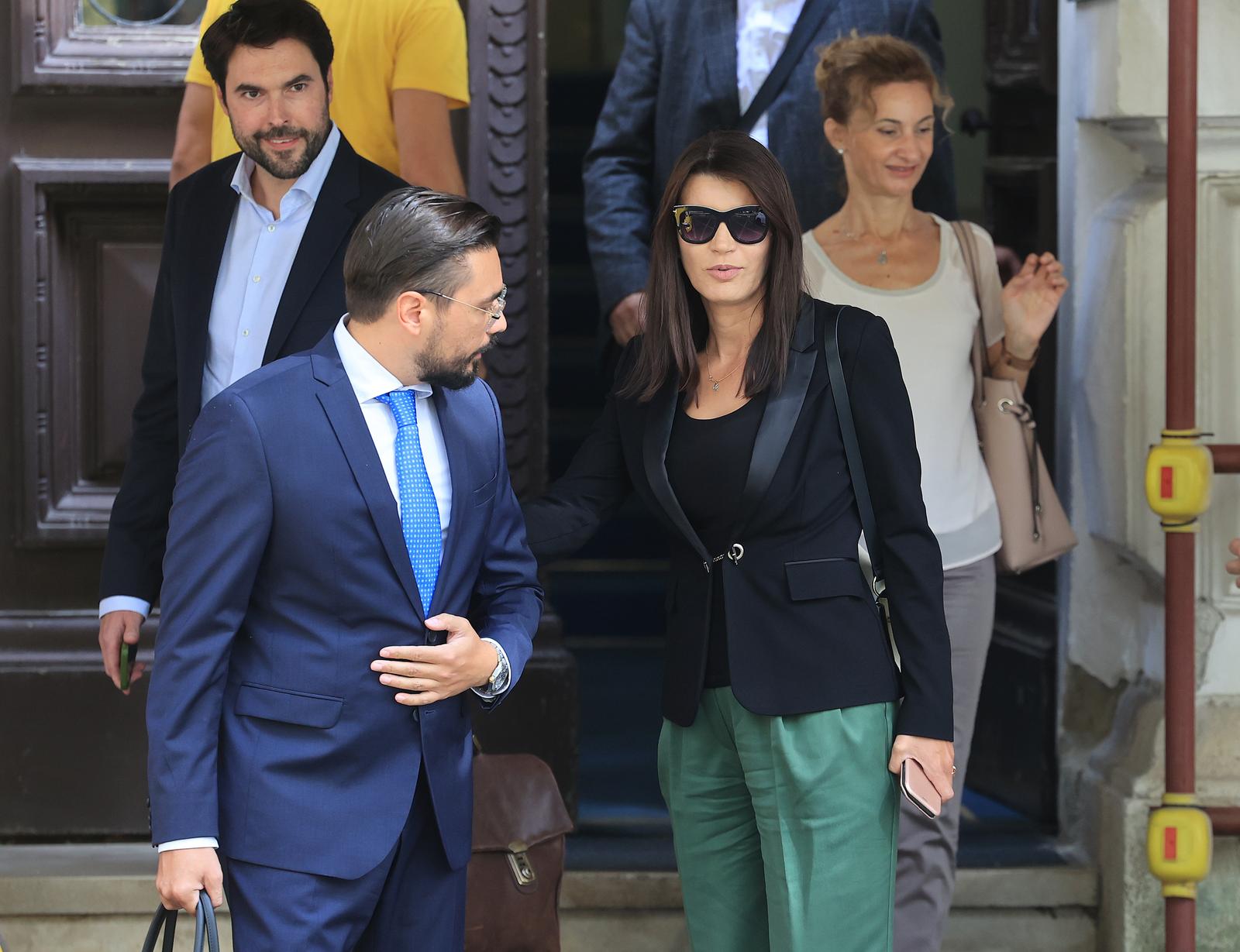 Zagreb: Nasmijana Josipa Čulina (Rimac) dolazi na Županijski sud