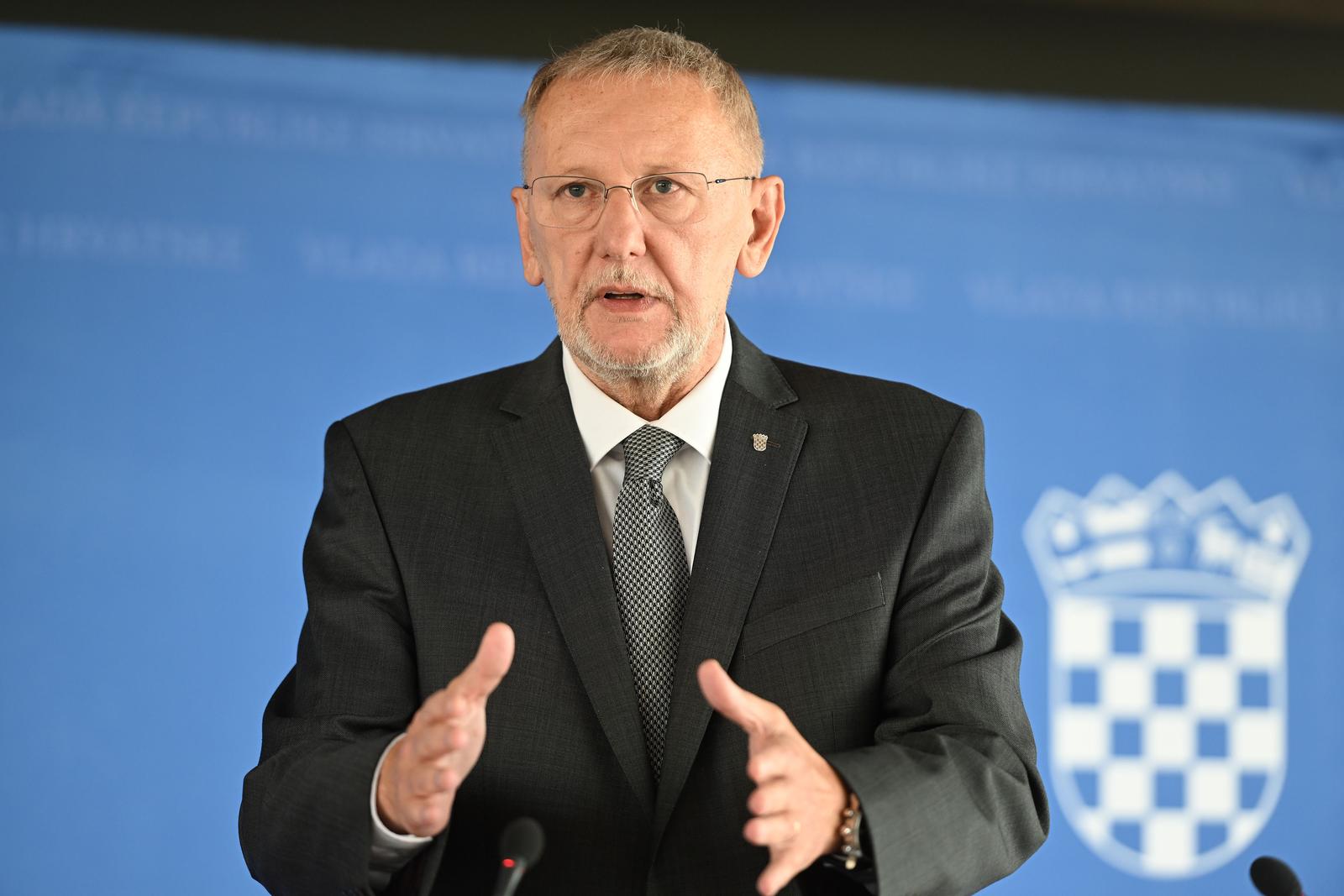 Zagreb: Ministar Bozinović dao je izjavu medijima