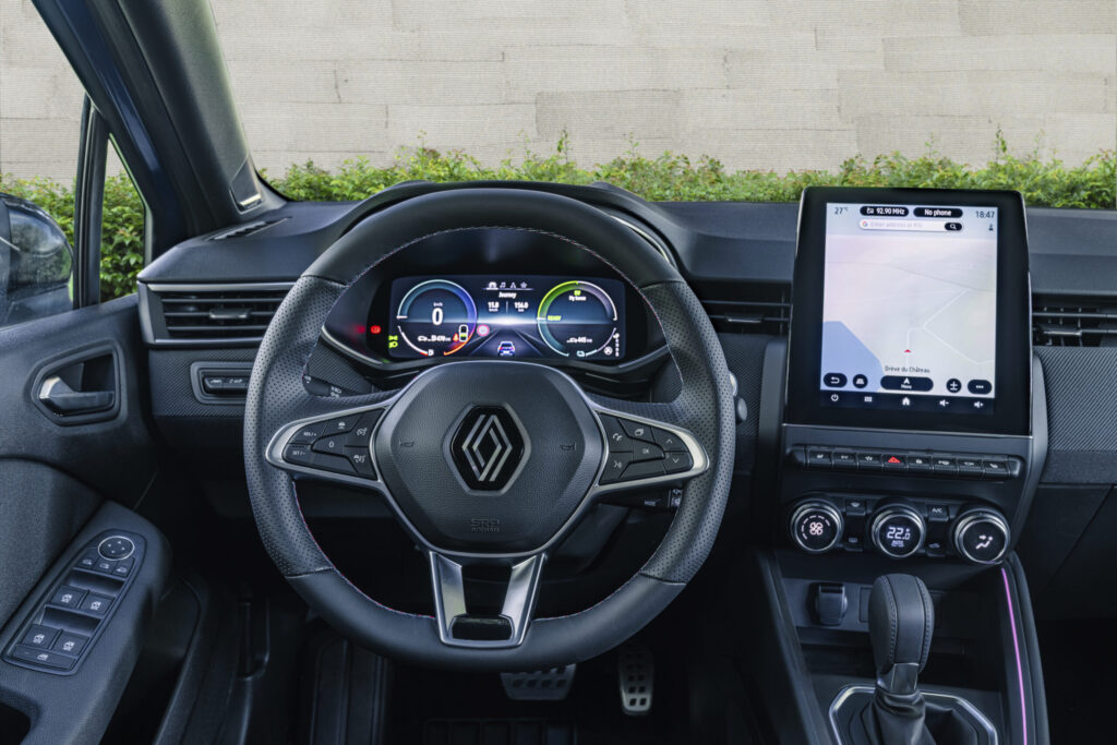 1696925141-New_Renault_Clio_E-Tech_full_hybrid_Esprit_Alpine-8-1024x683.jpg