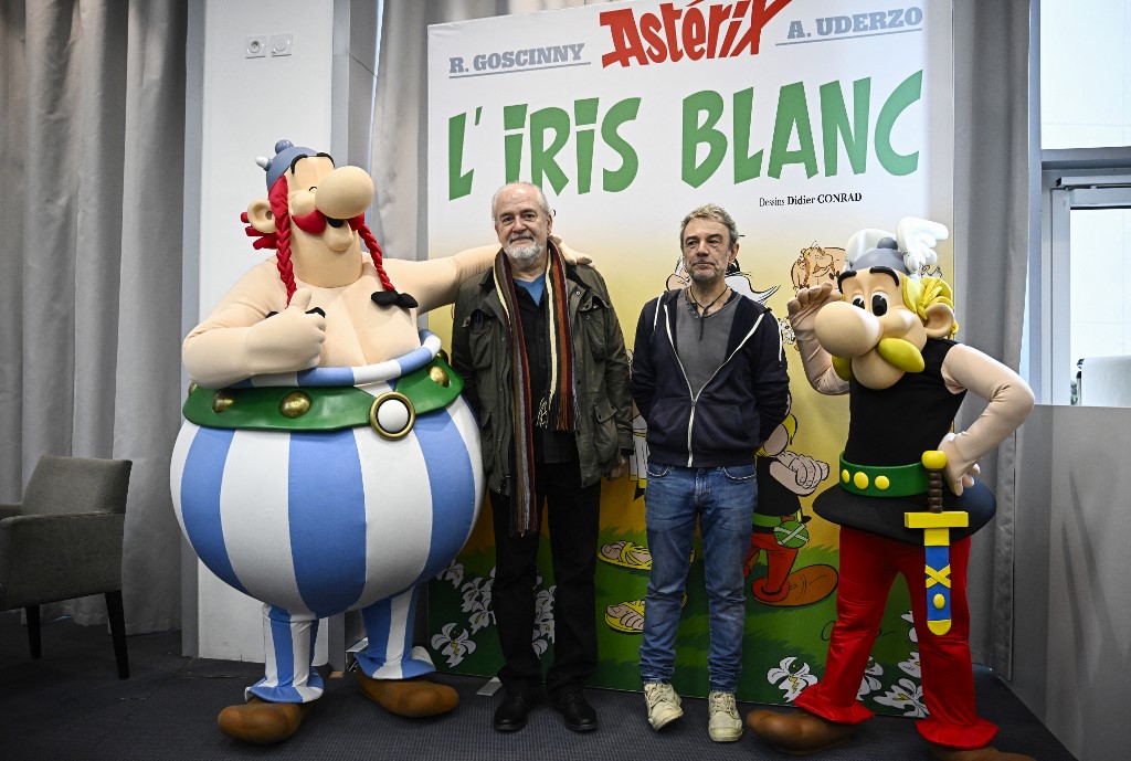 FRANCE-EDITION-COMICS-ASTERIX