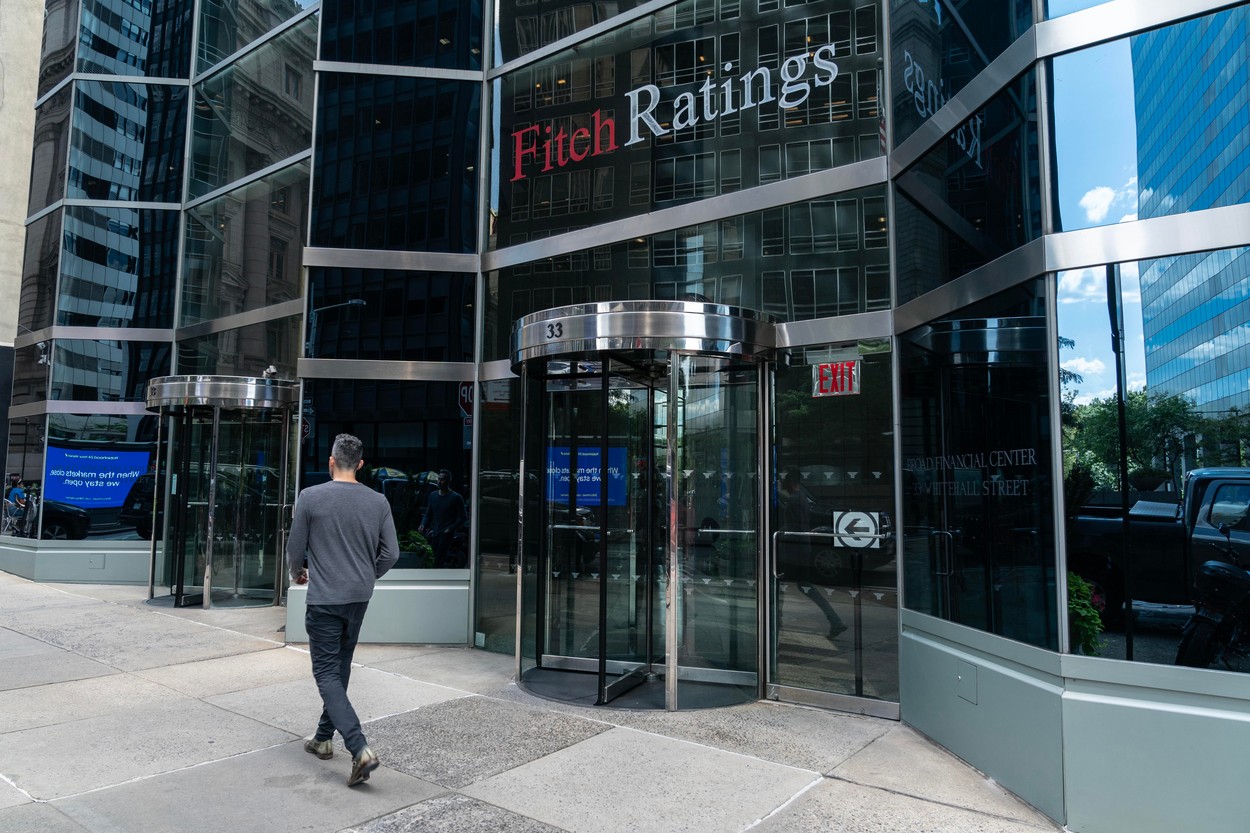 Fitch Ratings downgraded US long-term debt