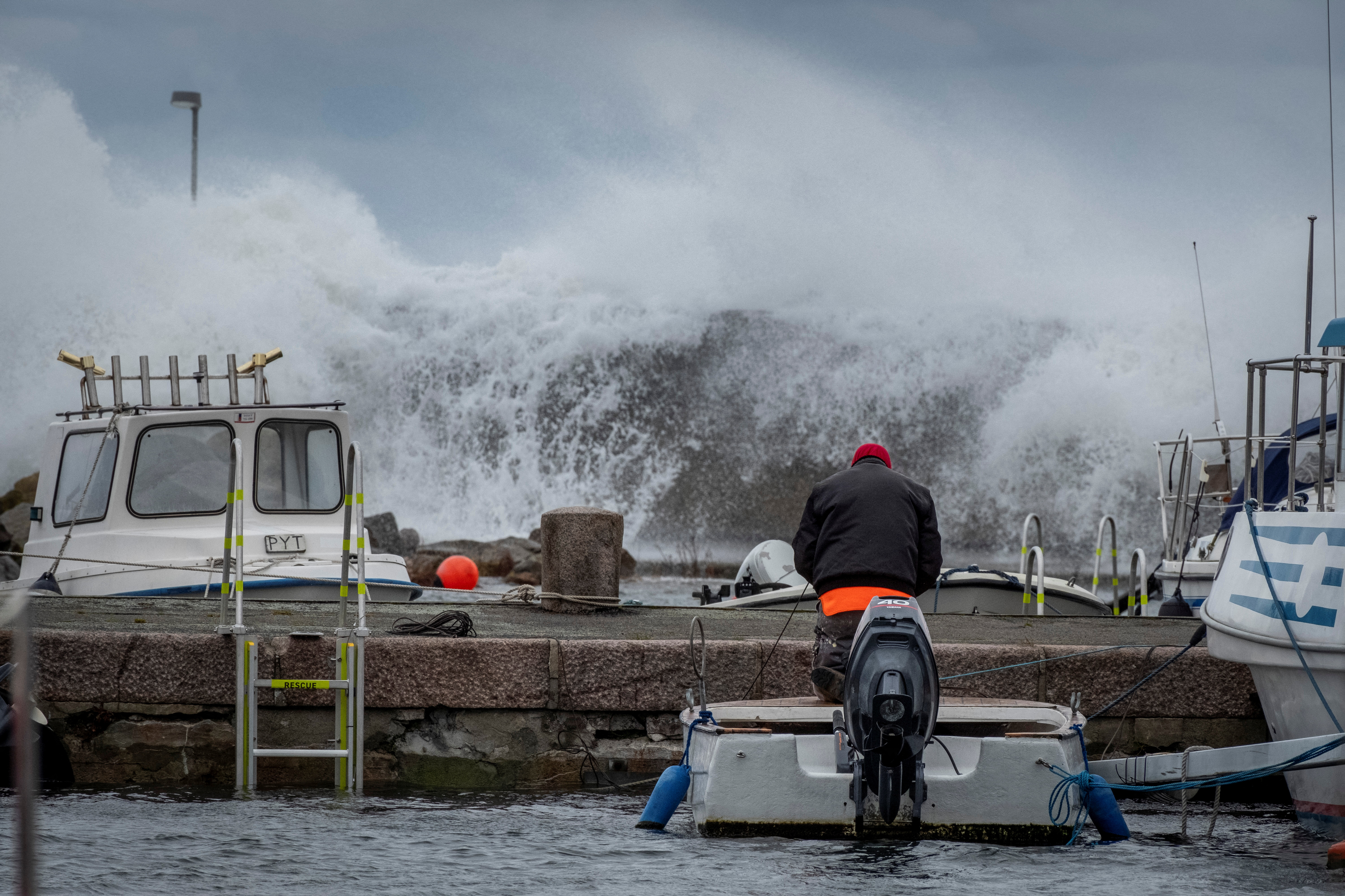Large waves caused by strong gusts of wind are seen on Bornholm