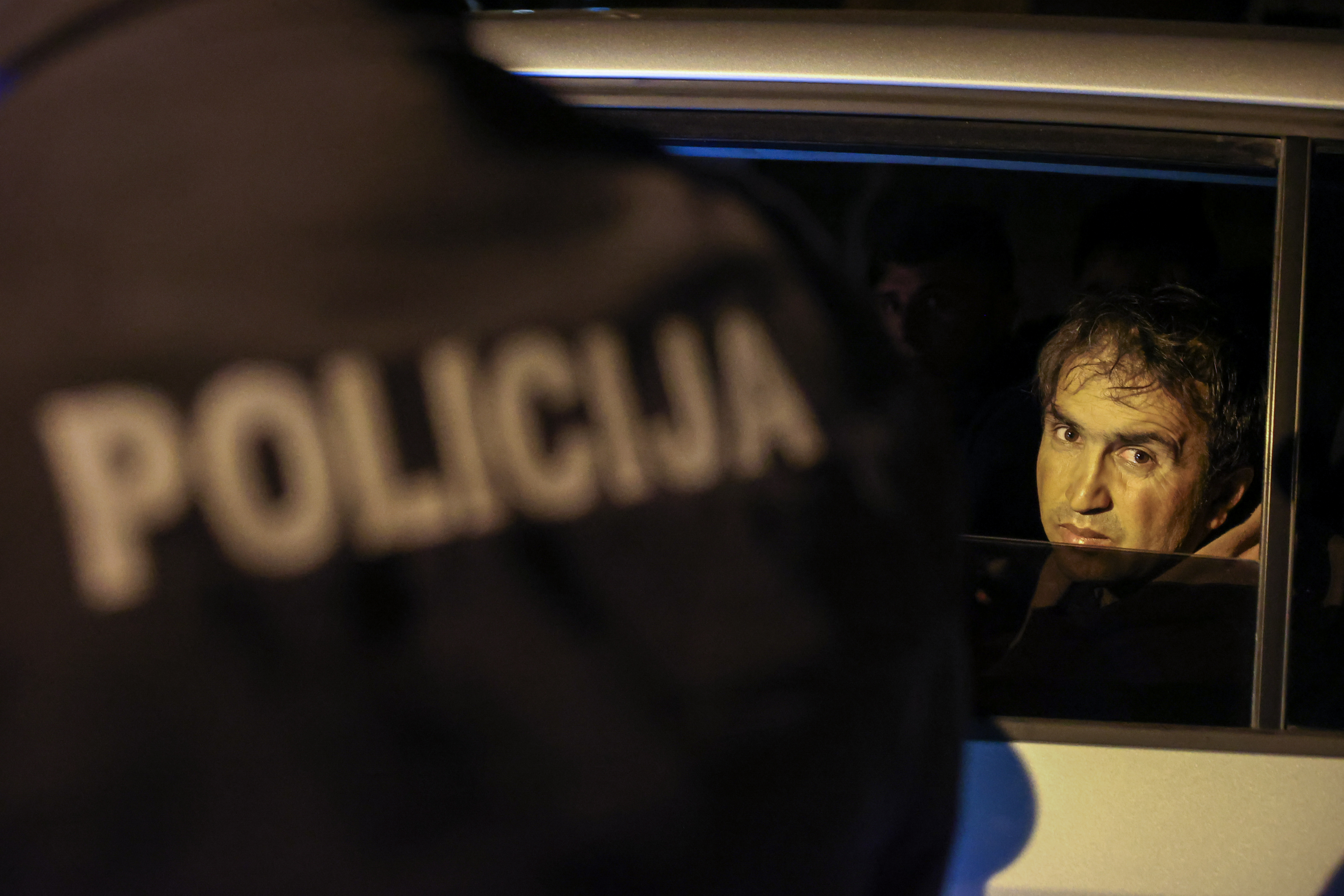 policija