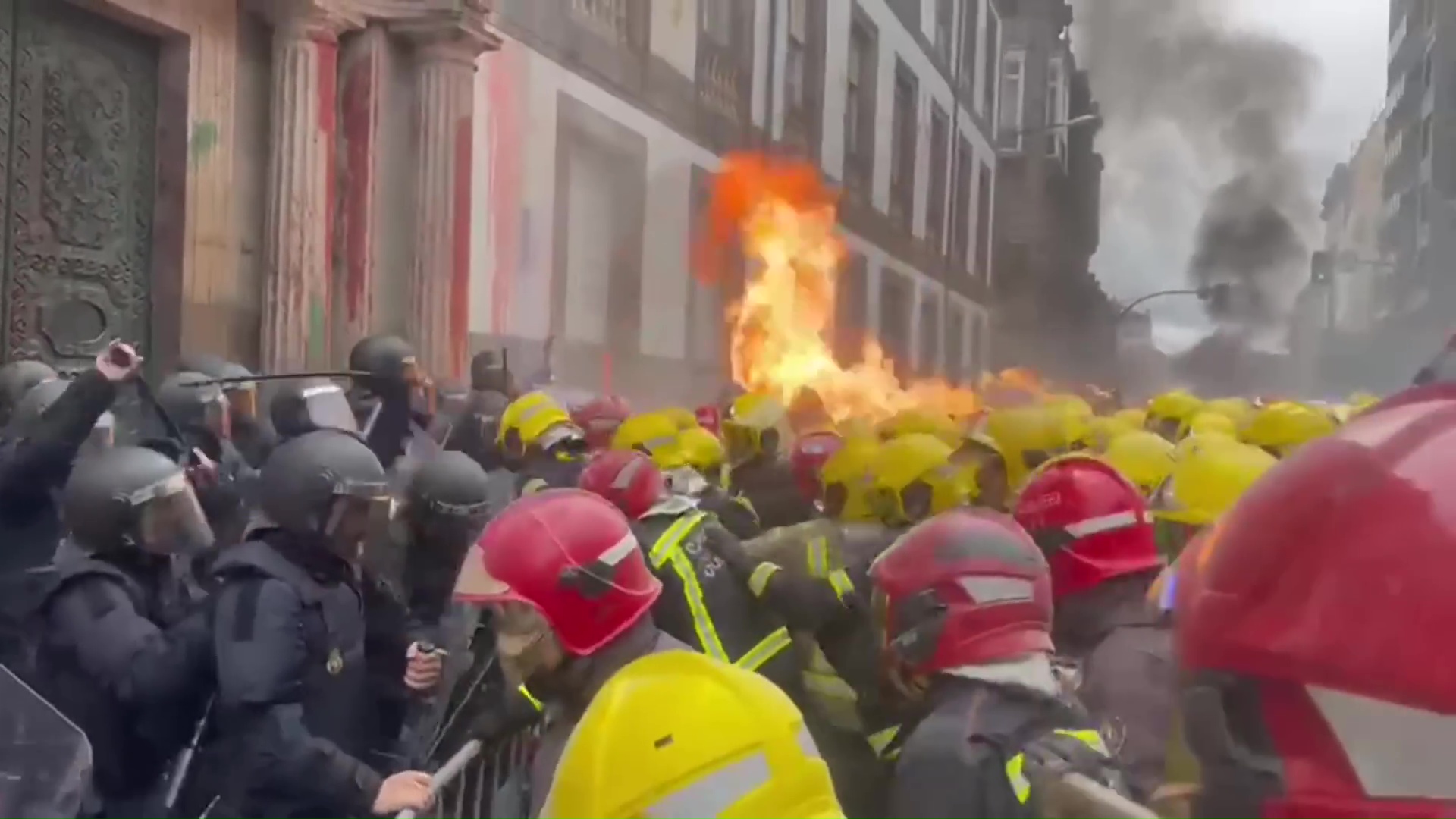 1698149218-vlcsnap-00003