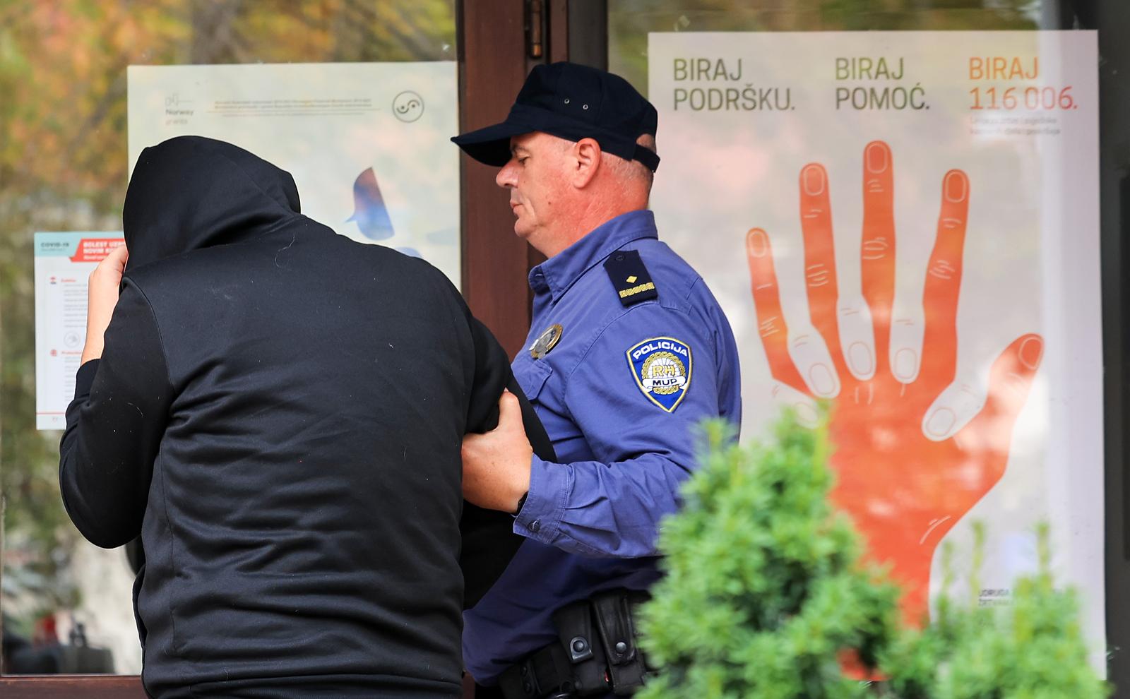 Na Općinskom sudu u Velikoj Gorici počela saslušanja muškaraca osumnjičenih da su pjevali ustaške pjesme