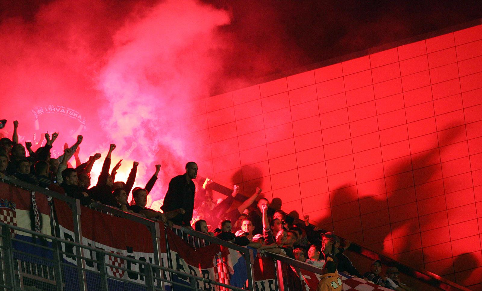 ARHIVA - Zagreb: Vatreni i "maksimirska krtica" srušili su Englesku prije 17 godina - 2006.