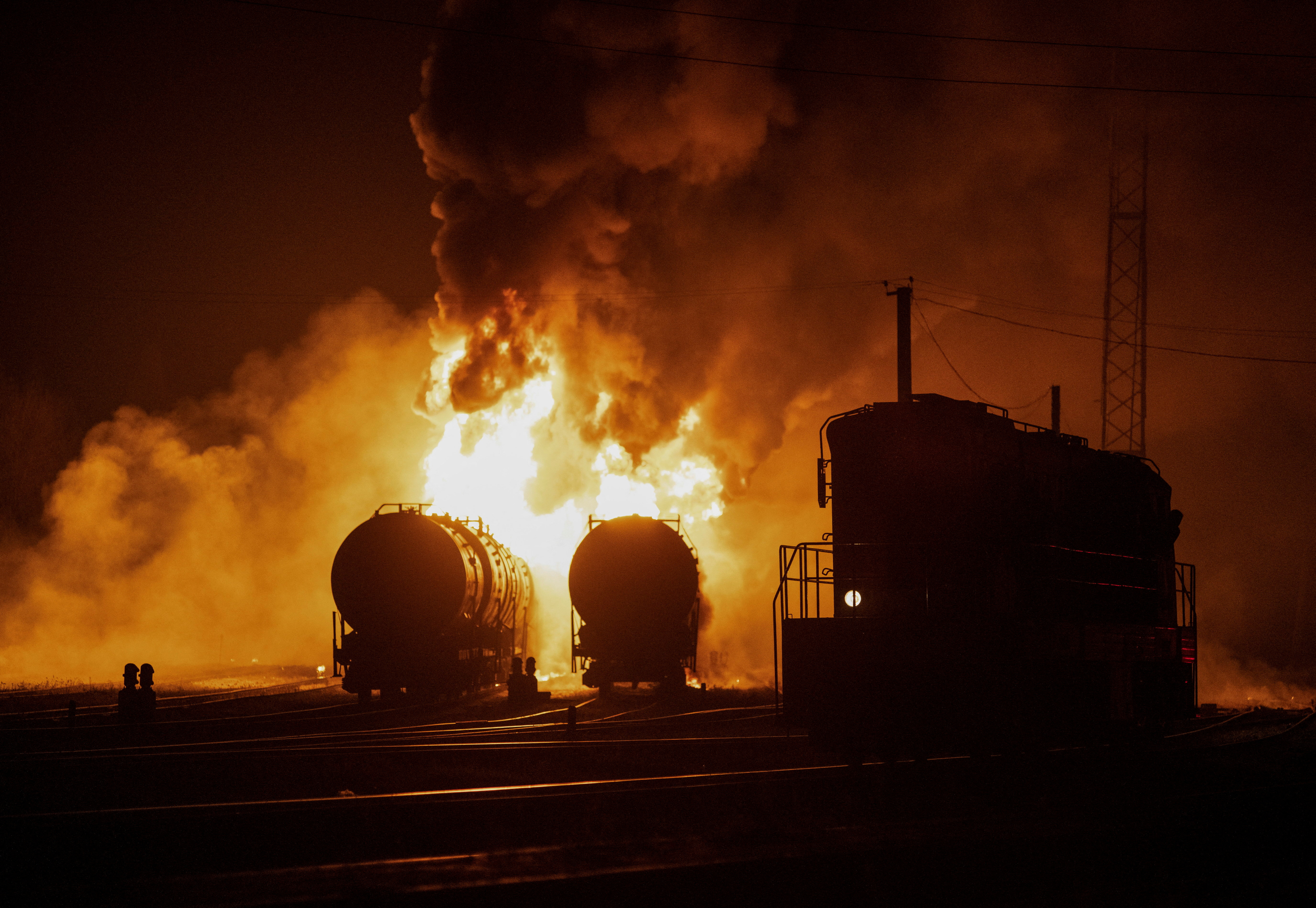 Fire following recent shelling in Donetsk