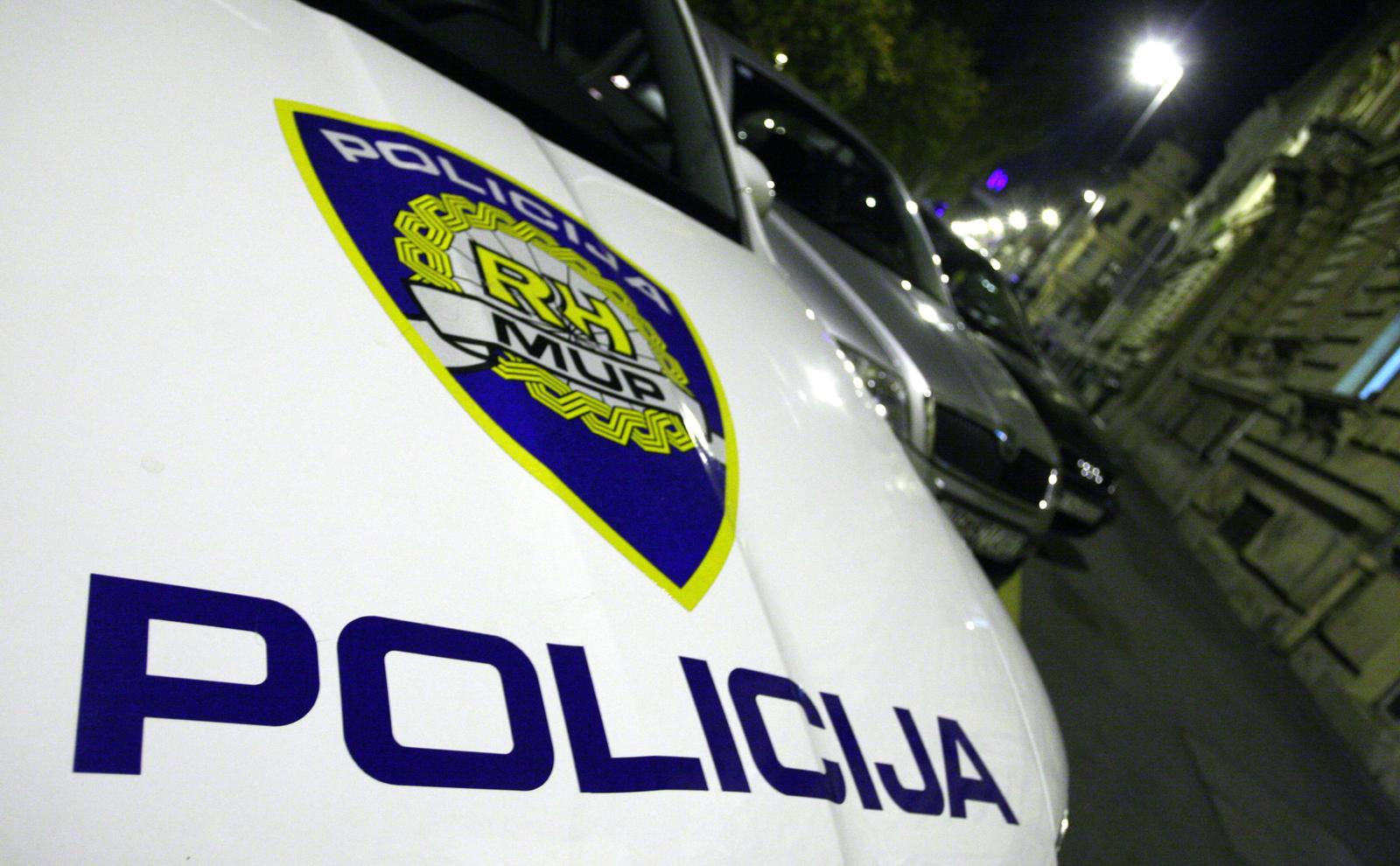 Policijski automobil