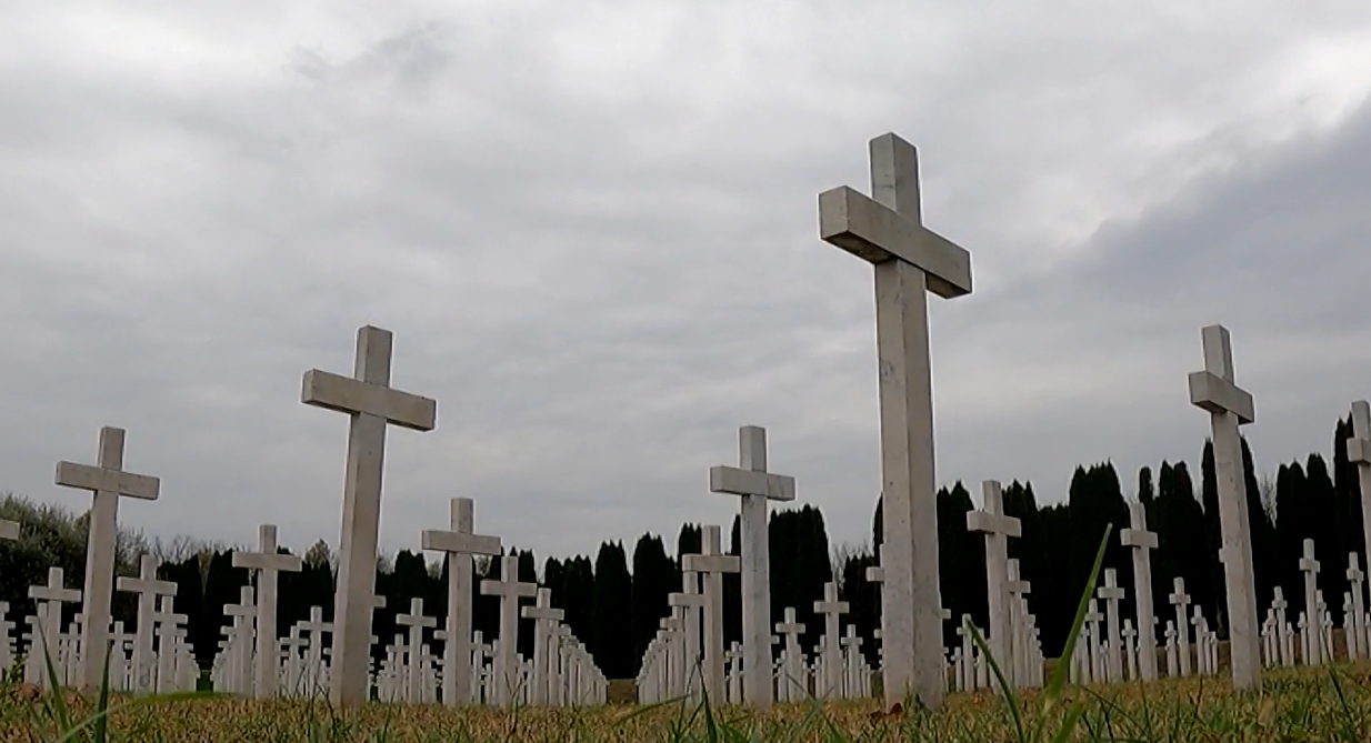 križevi, groblje, vukovar, memorijalno groblje,