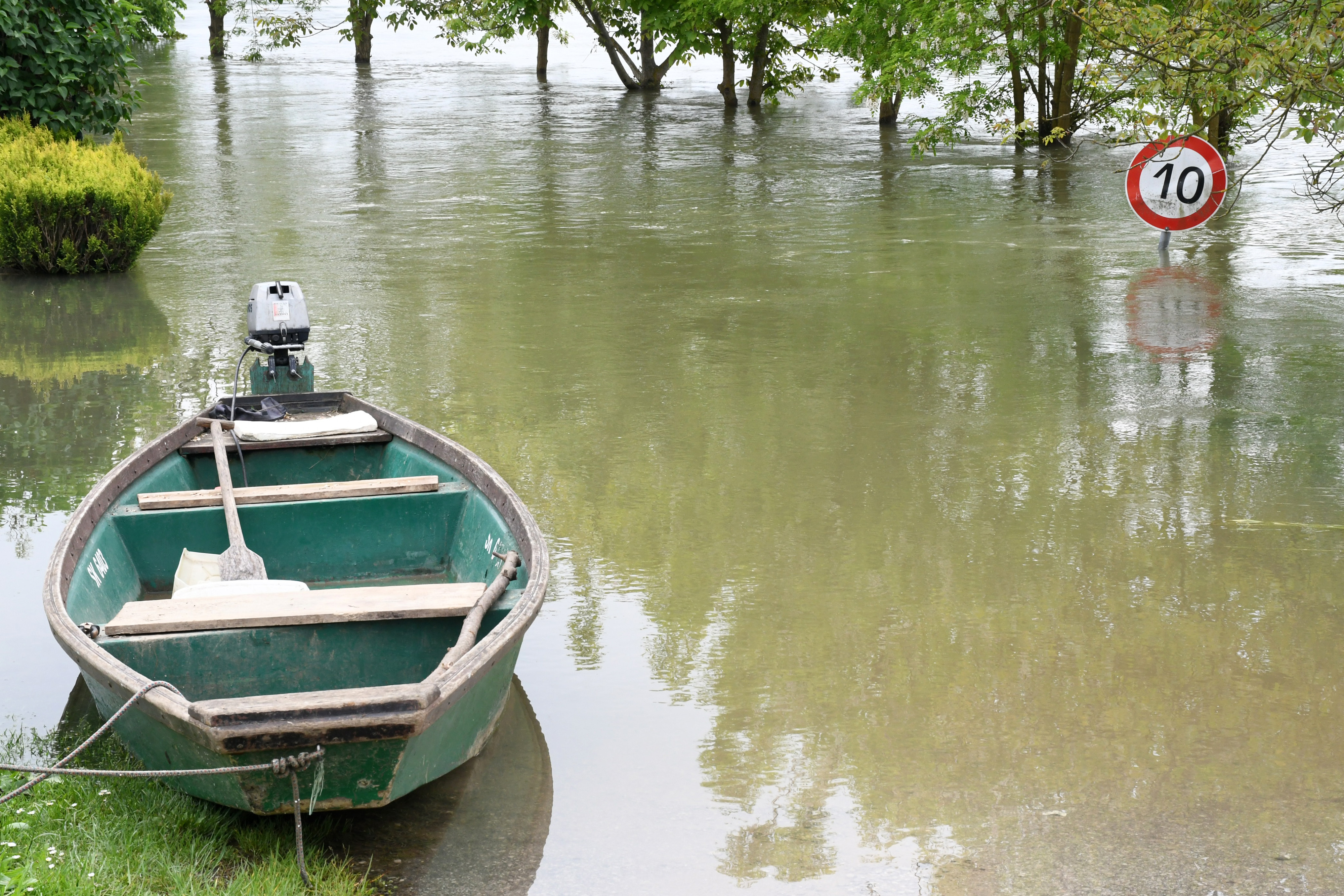 Vodostaj Kupe u Sisačko-moslavačkoj županiji je u opadanju