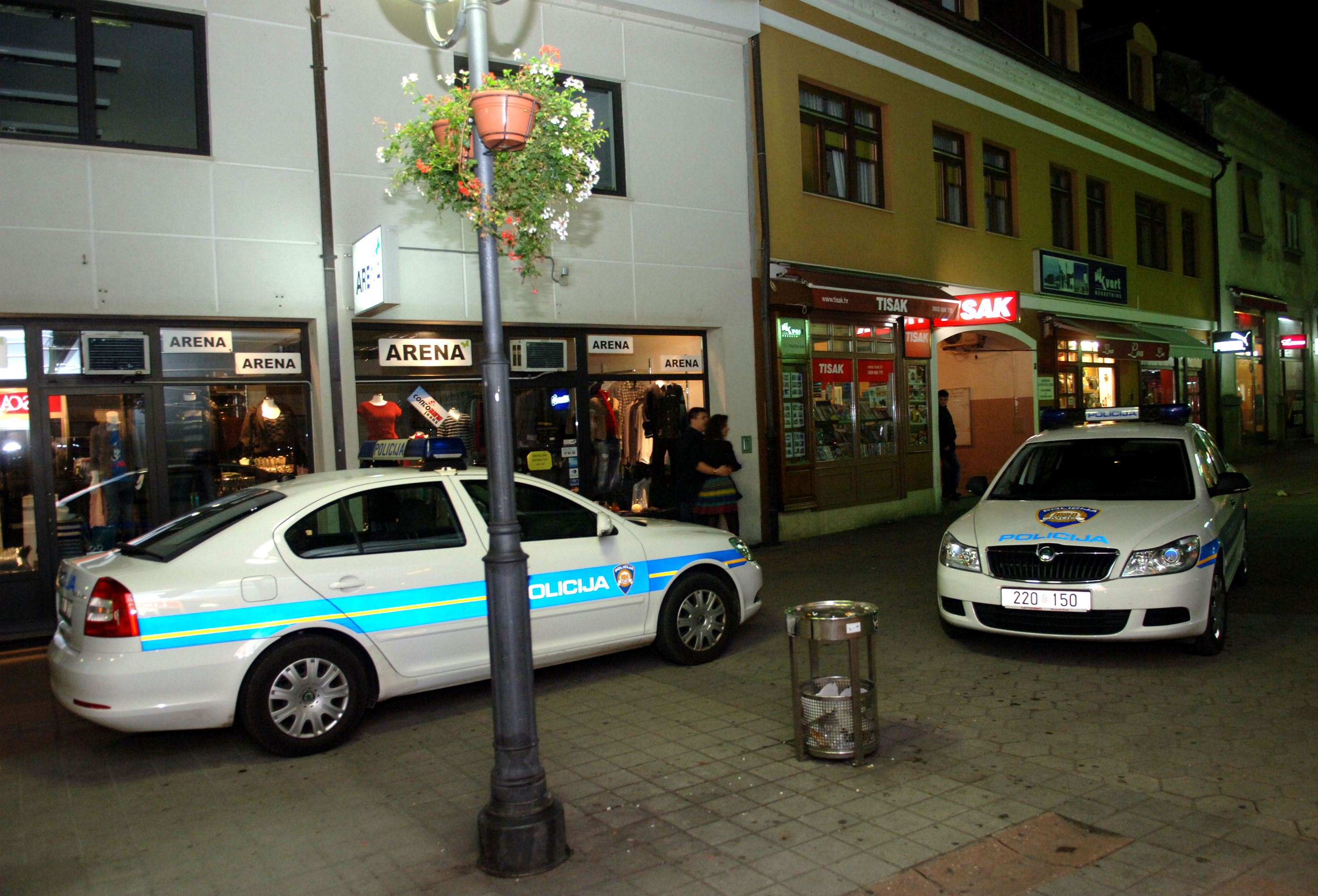 Poega: Policija zaprimila dojavu o postavljenim bombama u dvije diskoteke