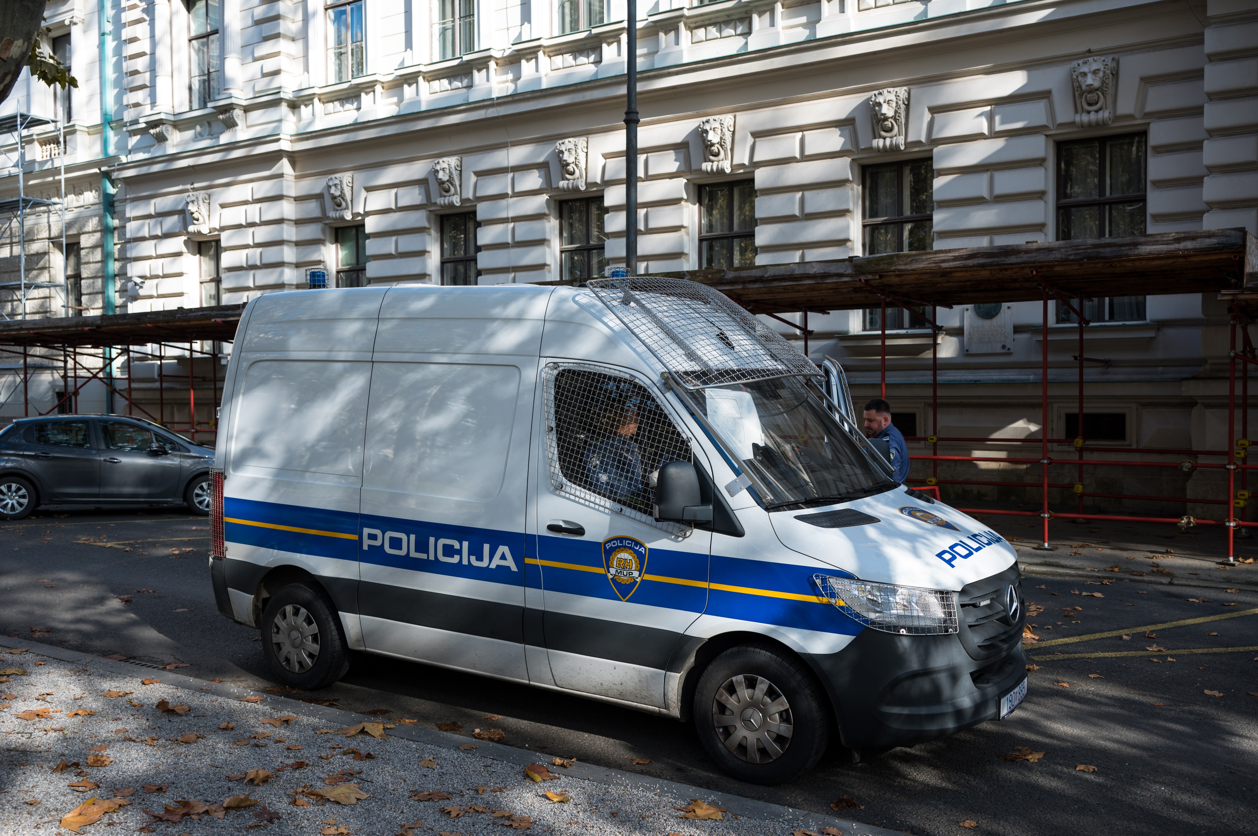 Zagreb: Privođenje osobe osumnjičene za ubojstvo u naselju Prečko