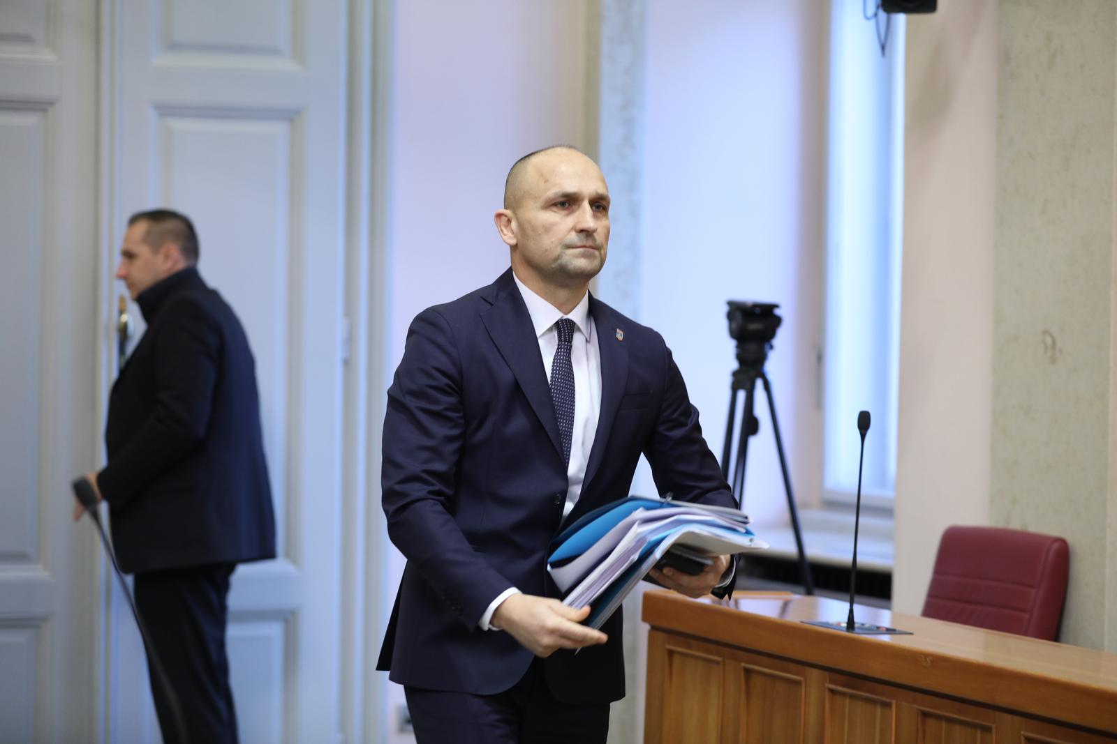 Zagreb: Hrvatski sabor potvrdio Ivana Anušića za novog ministra obrane