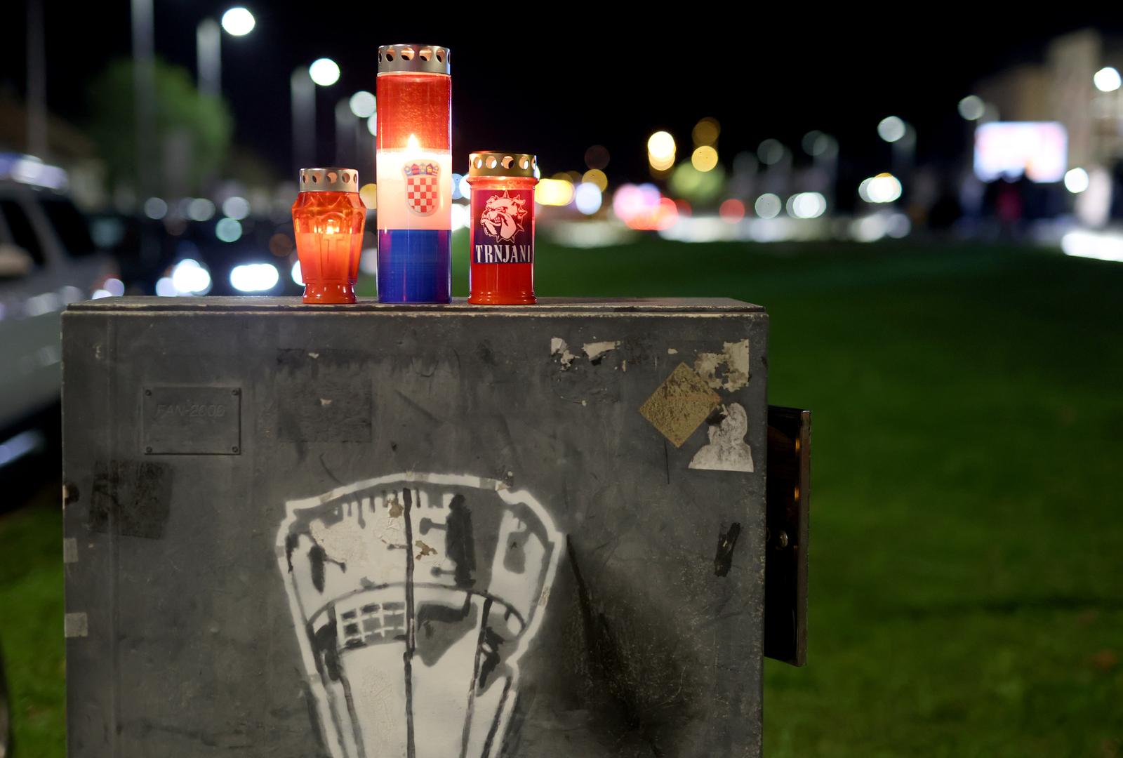 Zagreb: Duž Vukovarske ulice upaljeni su lampaši povodom obljetnice pada Grada heroja