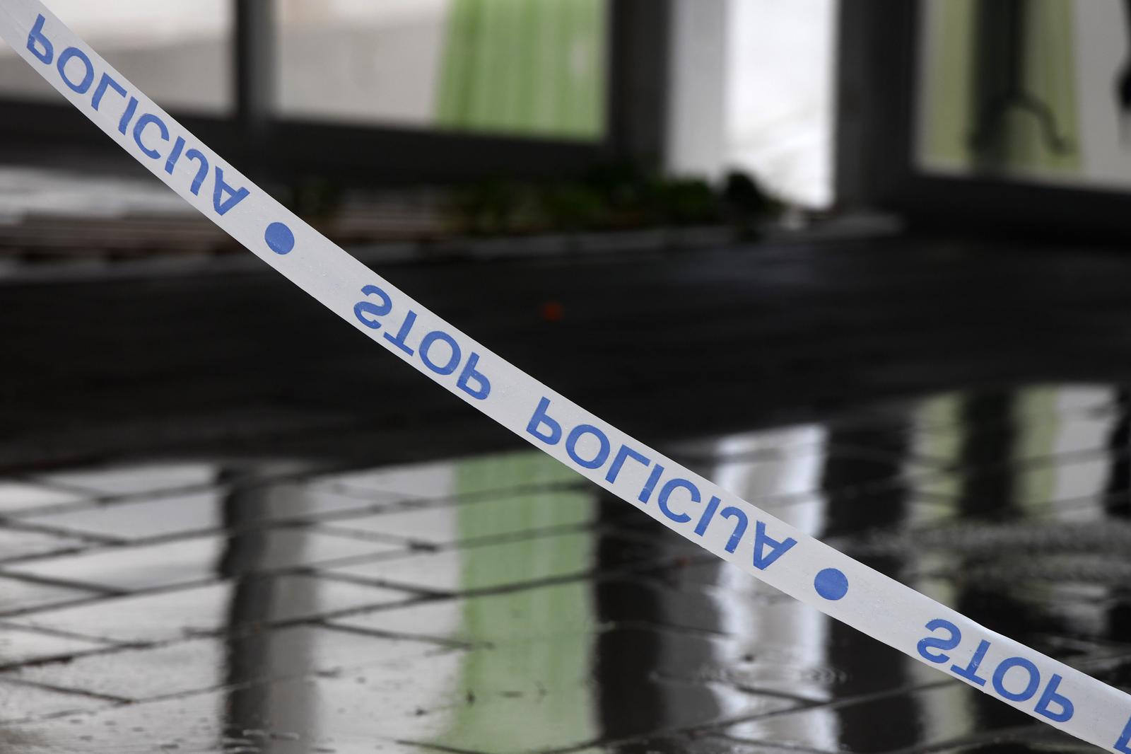 ibenik: Jako olujno jugo izbacilo veliko kamenje i zatvorilo cestu