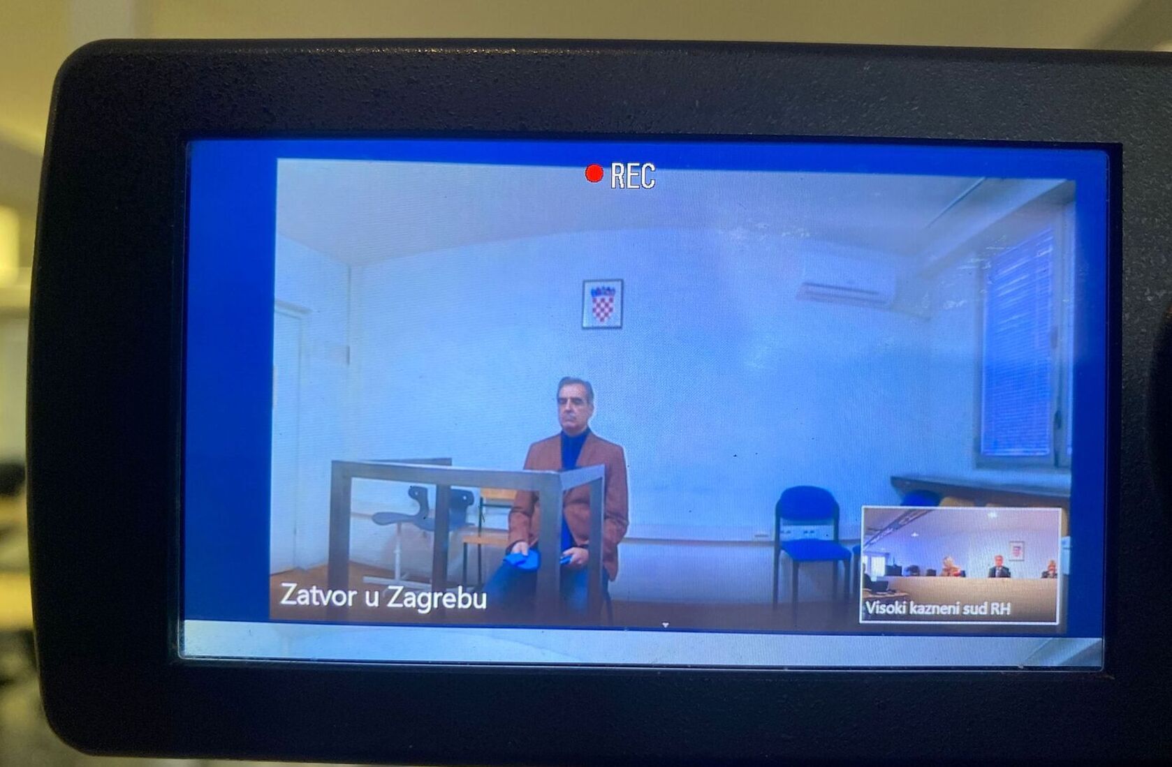 imageedit_1_7464820649