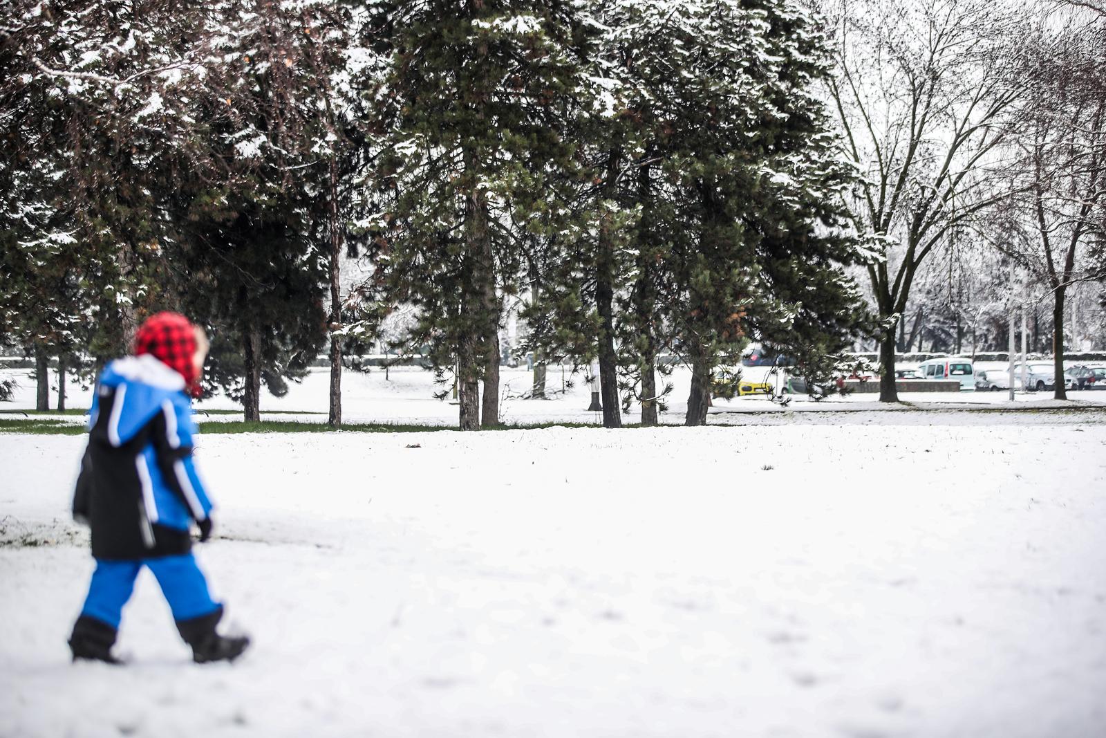 snijeg, zagreb, dijete