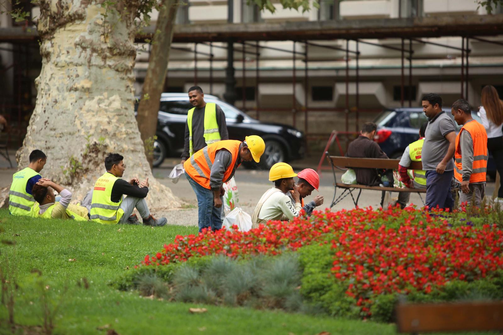 Zagreb: Građani se odmaraju na Zrinjevcu