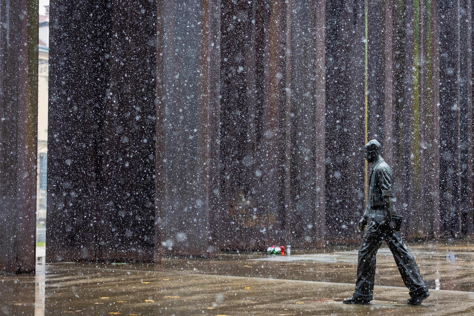 Prvi ovogodišnji snijeg na ulicama Osijeka