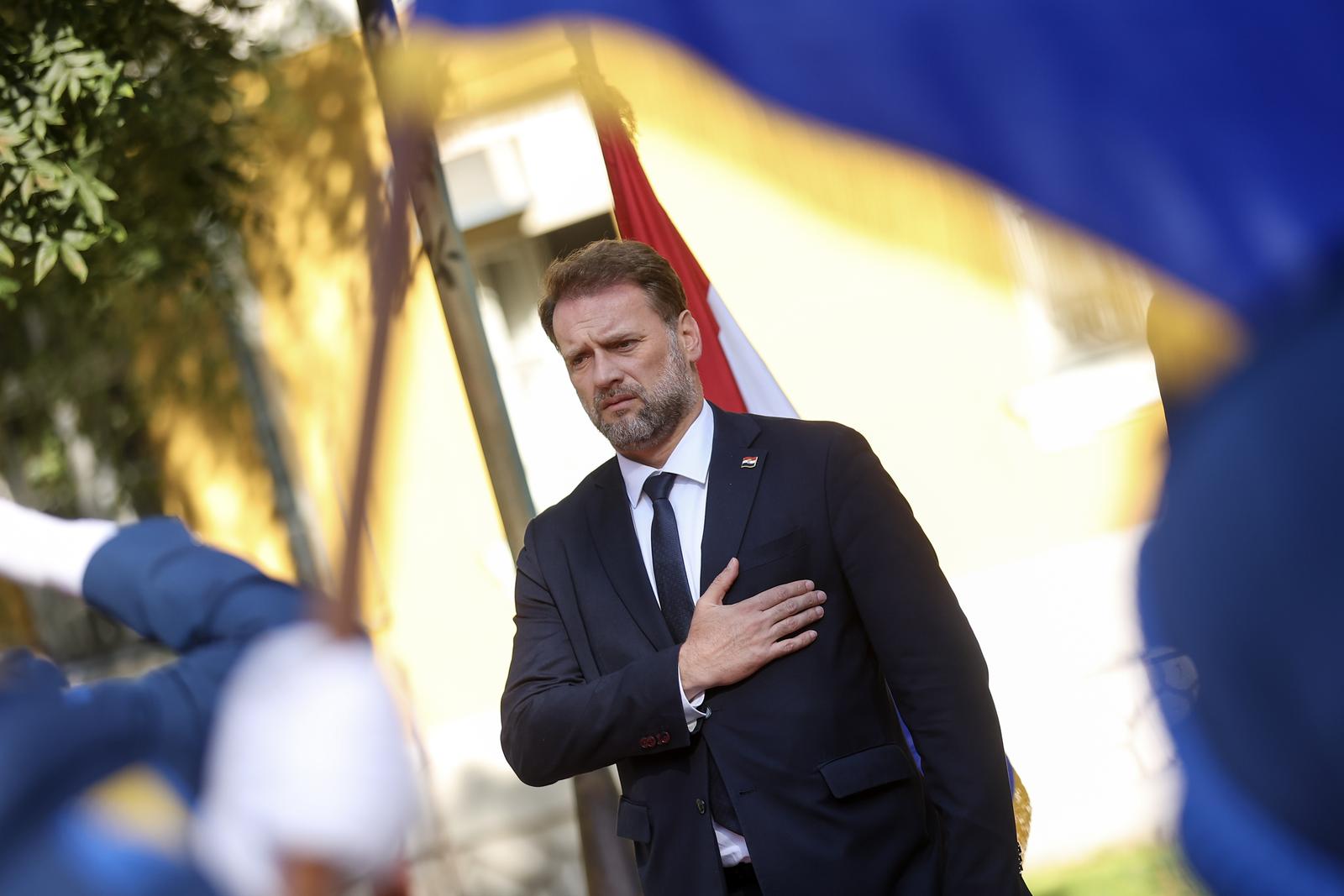 Sarajevo: Ministar obrane BiH, Zukan Helez, ugostio ministra obrane Maria Banožića